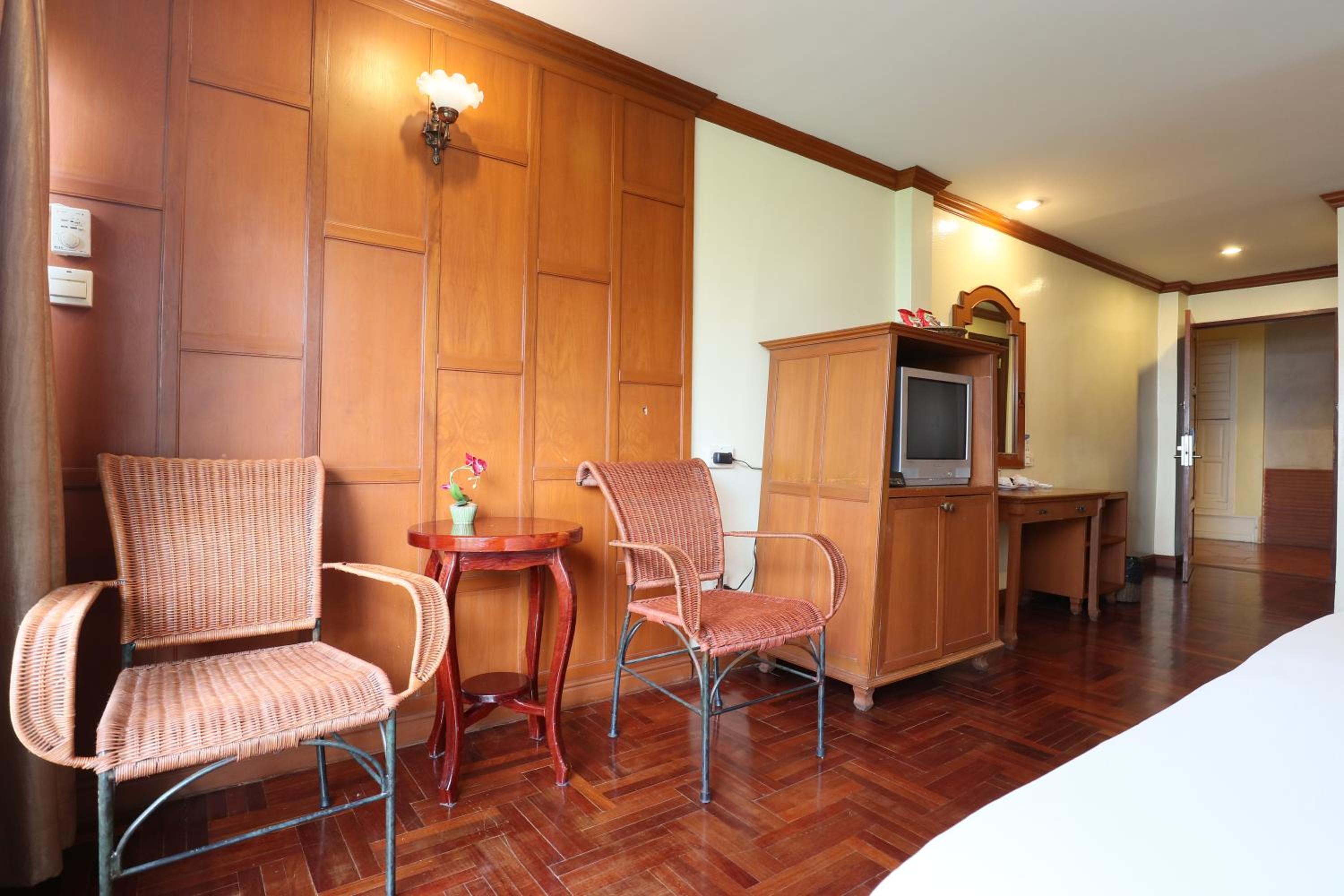 Superior Double or Twin Room photo 3
