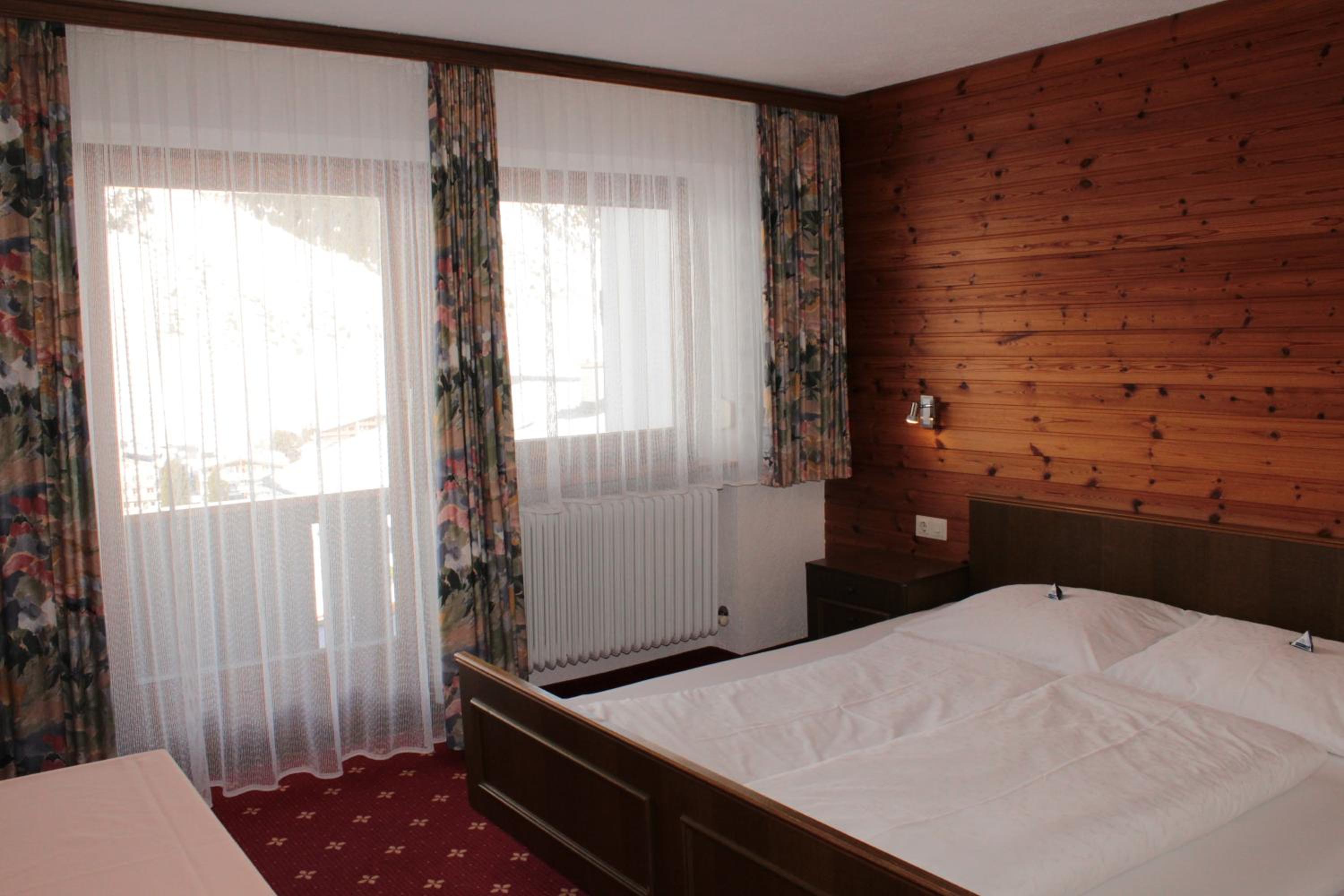 Standard Double Room west - Photo 6