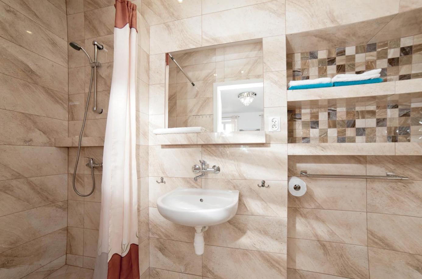 Apartment photo 3