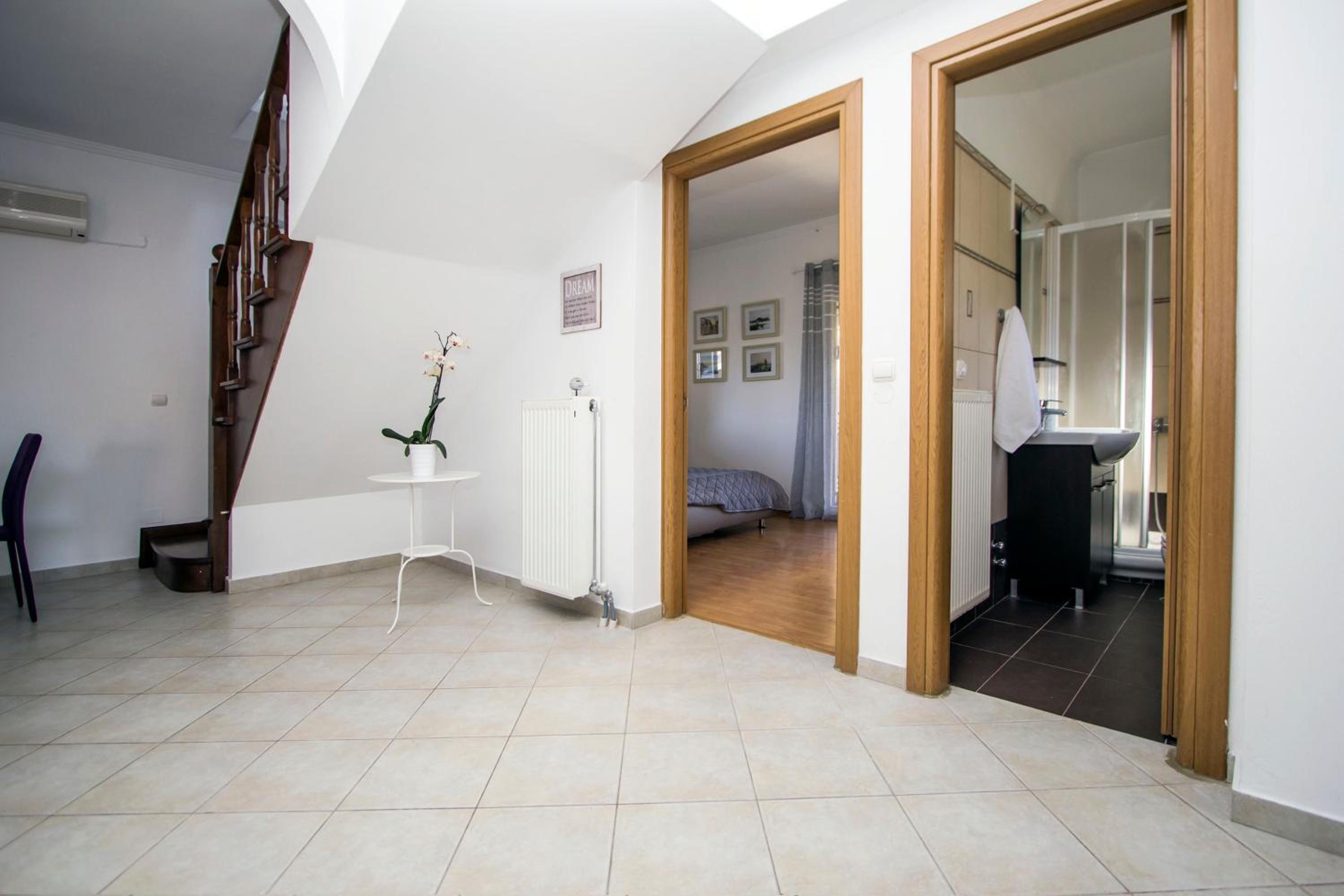 Villa photo 2
