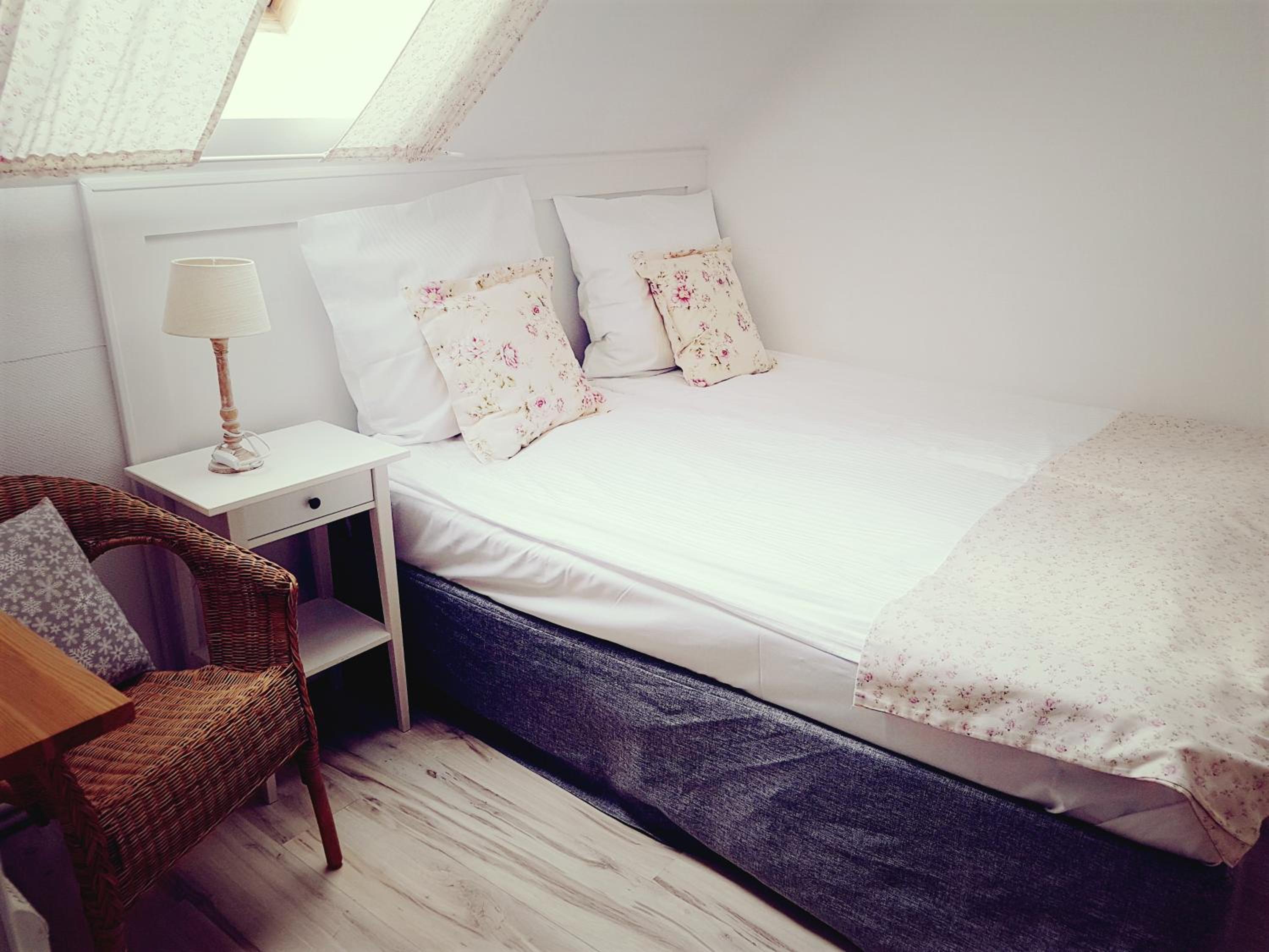 Economy Double Room photo 2