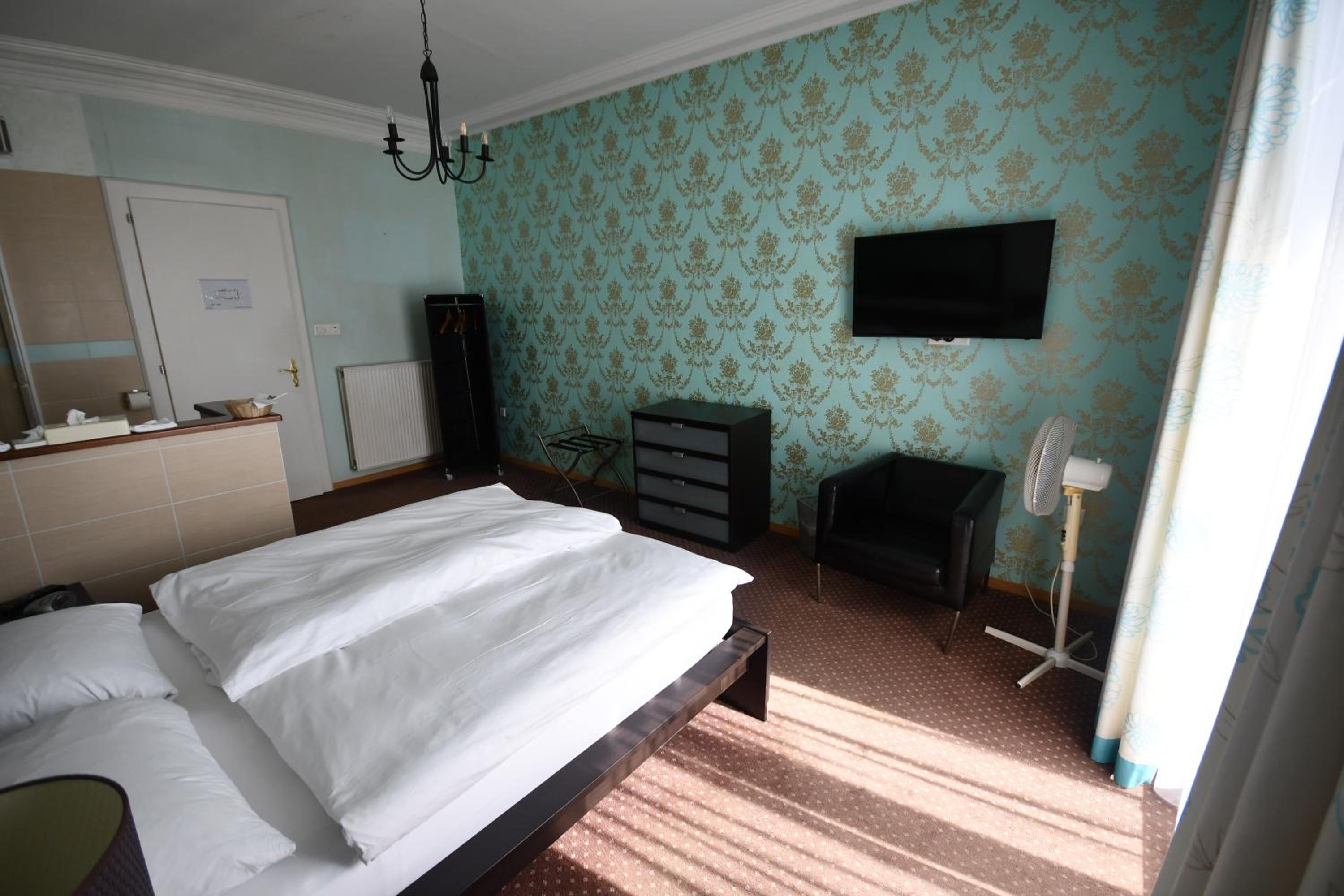 Single Room with Lake View photo 1