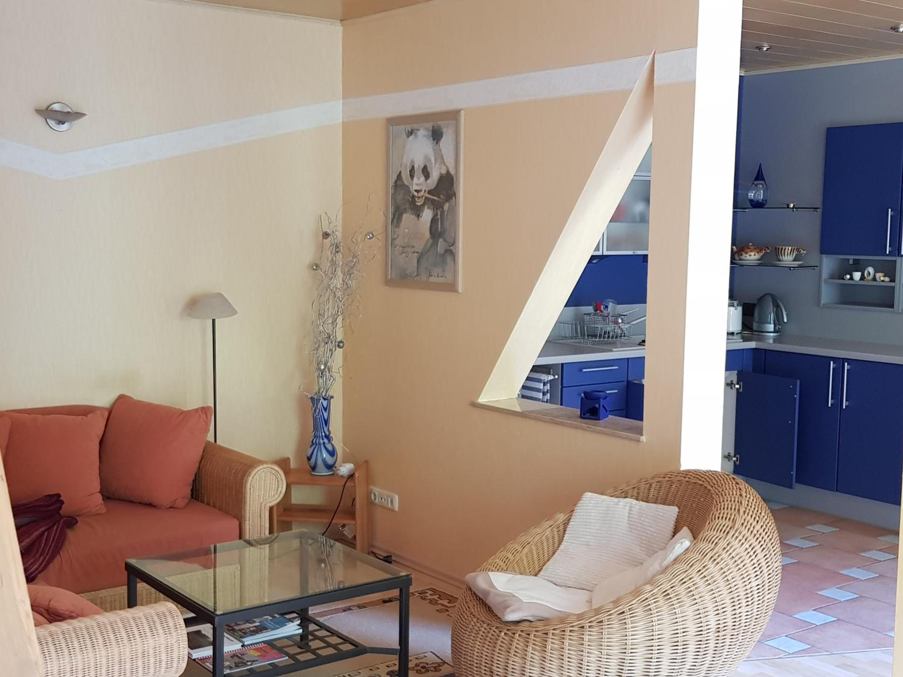 Apartment with Shared Balcony  photo 3