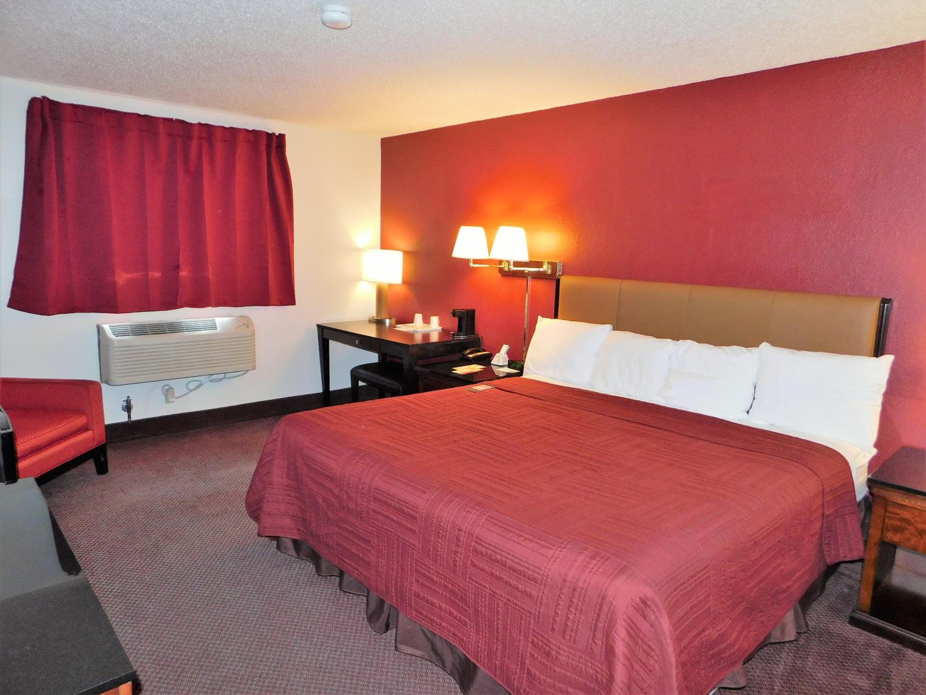 Standard King Room - Photo 1