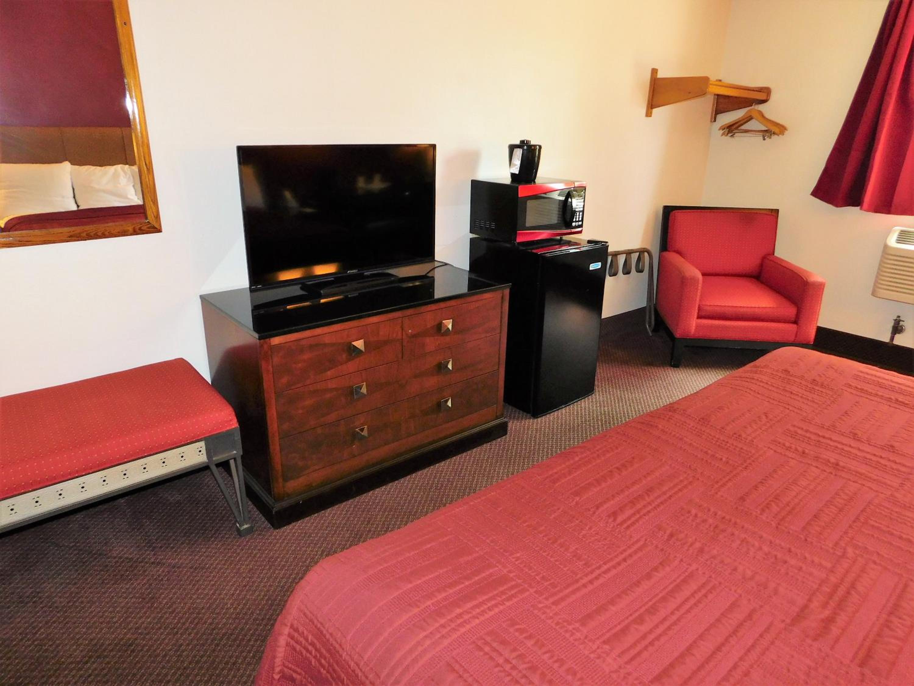Standard King Room - Photo 5