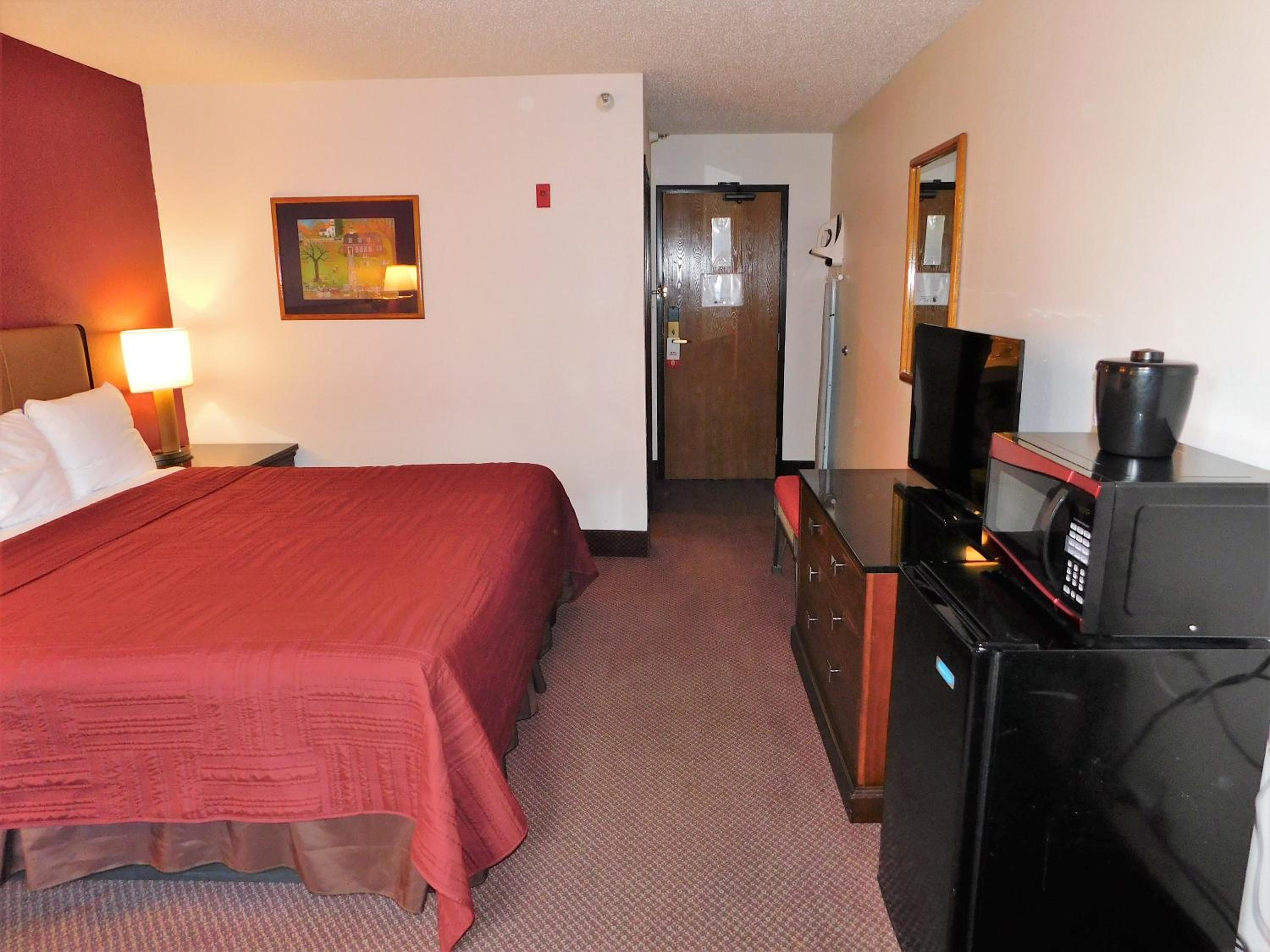 Standard King Room - Photo 6