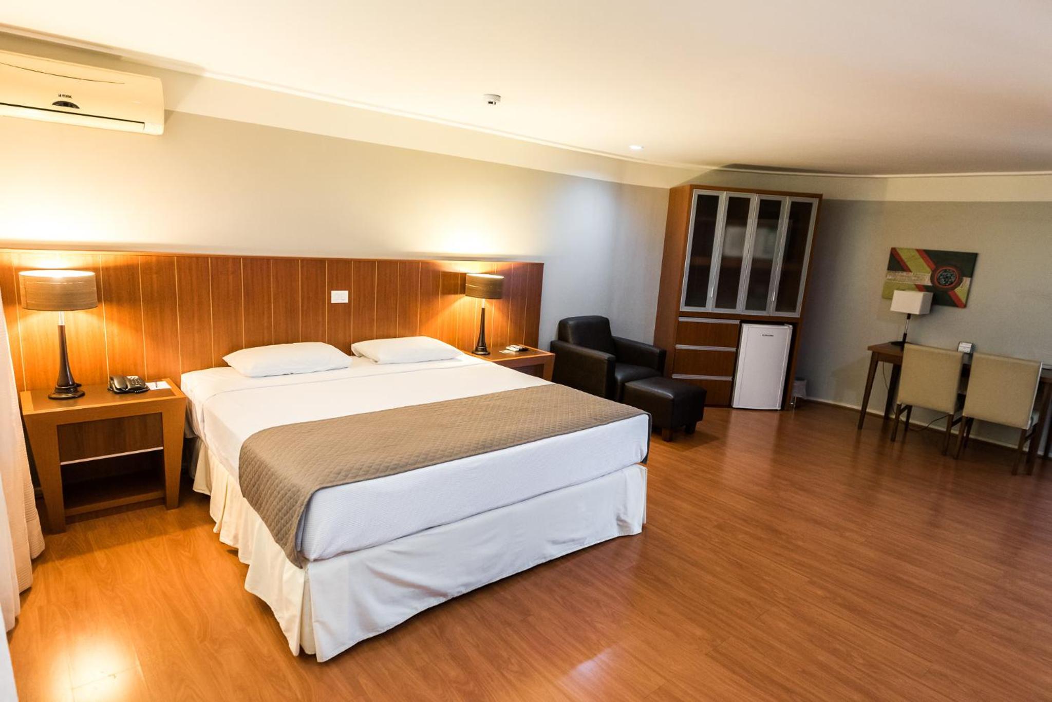 Executive Queen Room photo 2