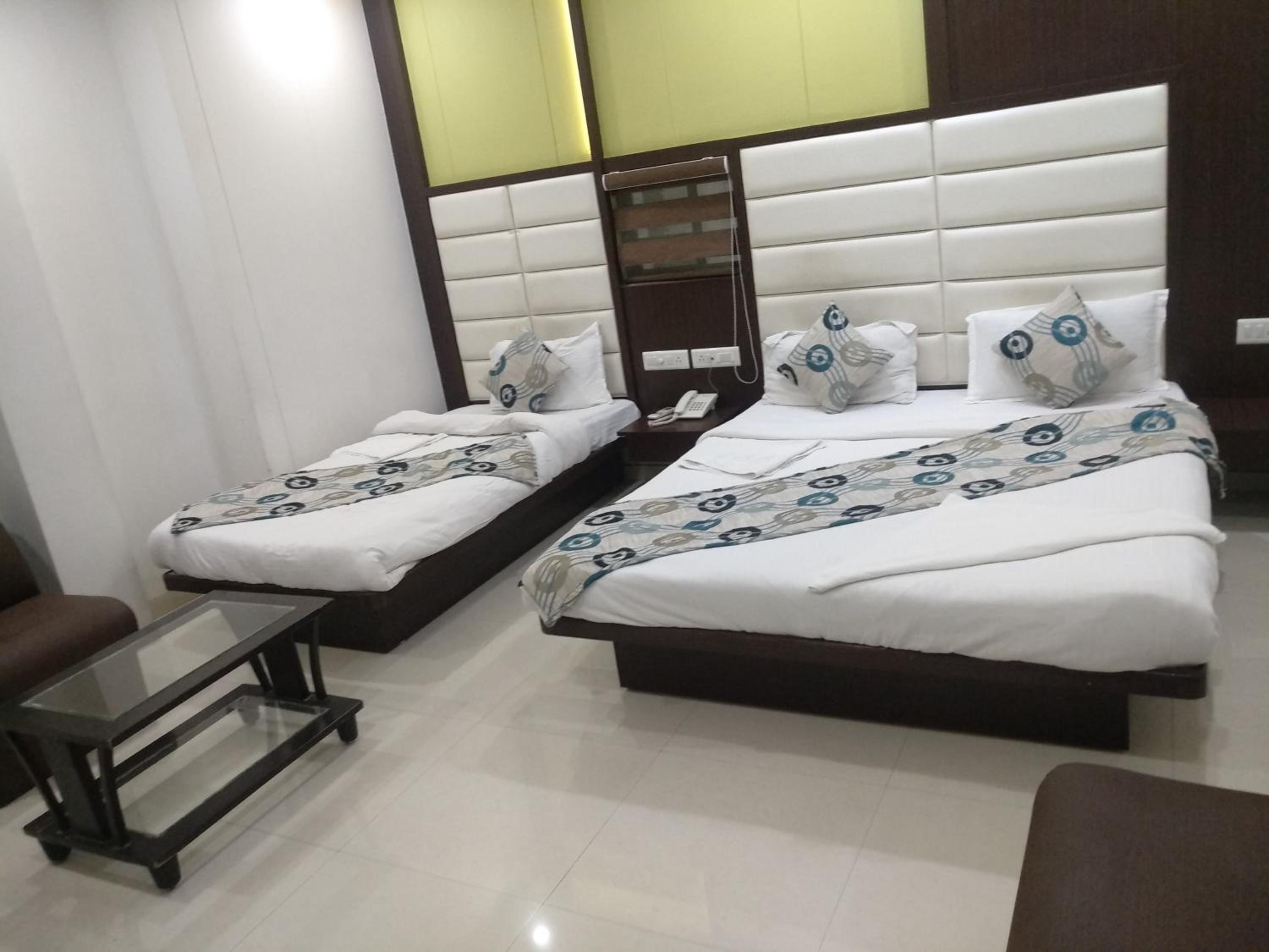Executive Triple Room - Photo 8