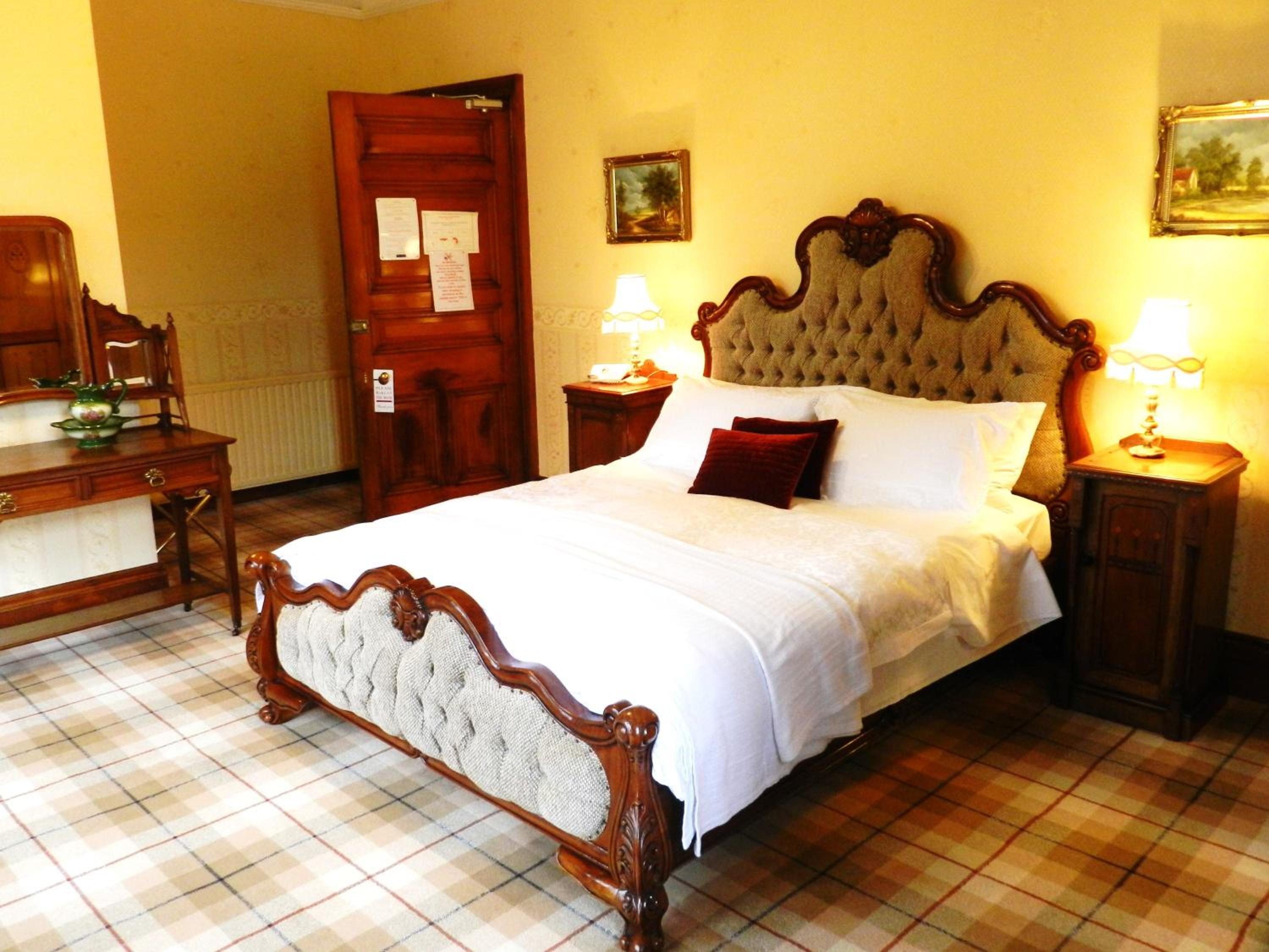 Double Room - Photo 11
