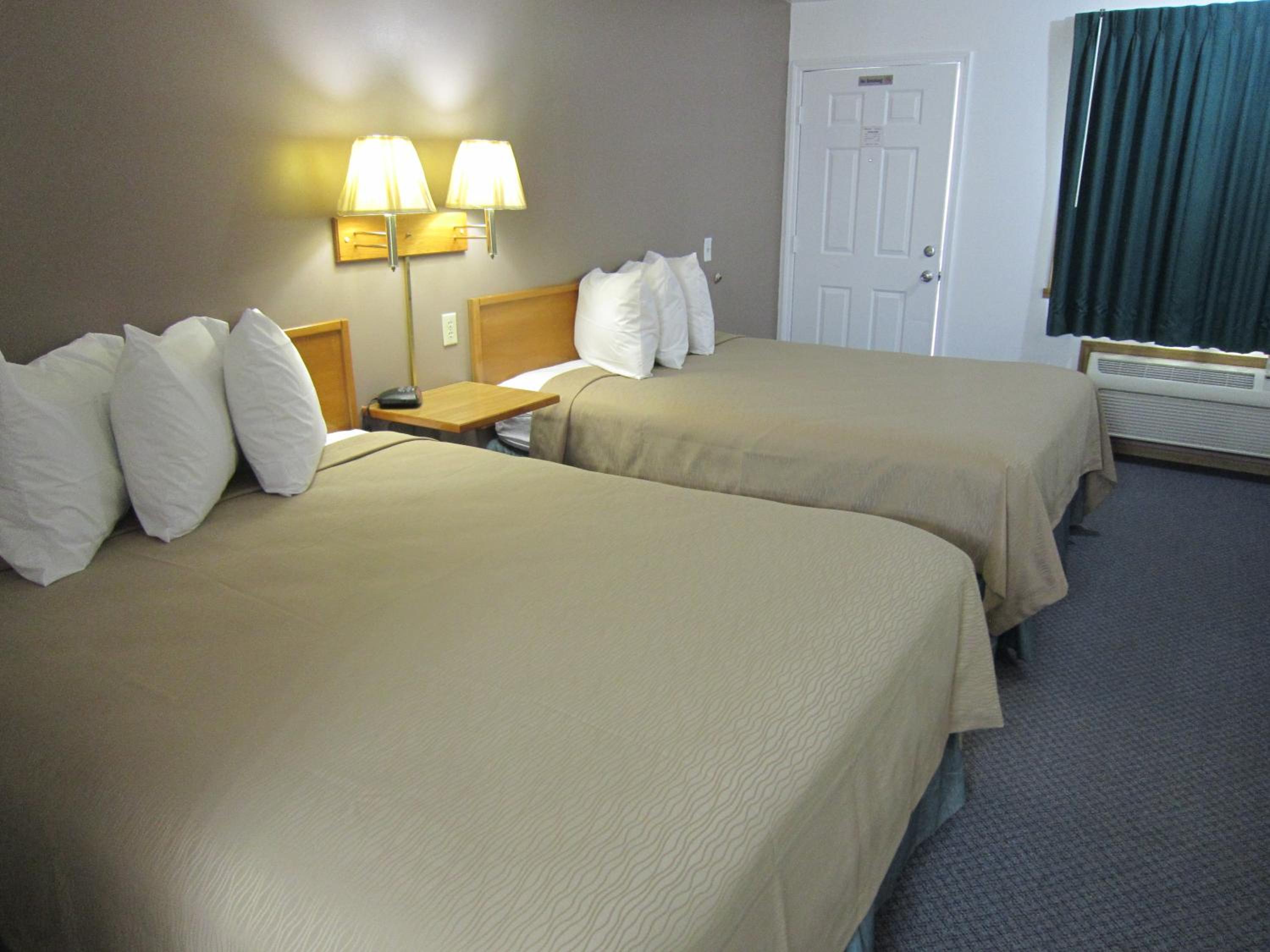 Double Room with Two Double Beds - Non-Smoking photo 2