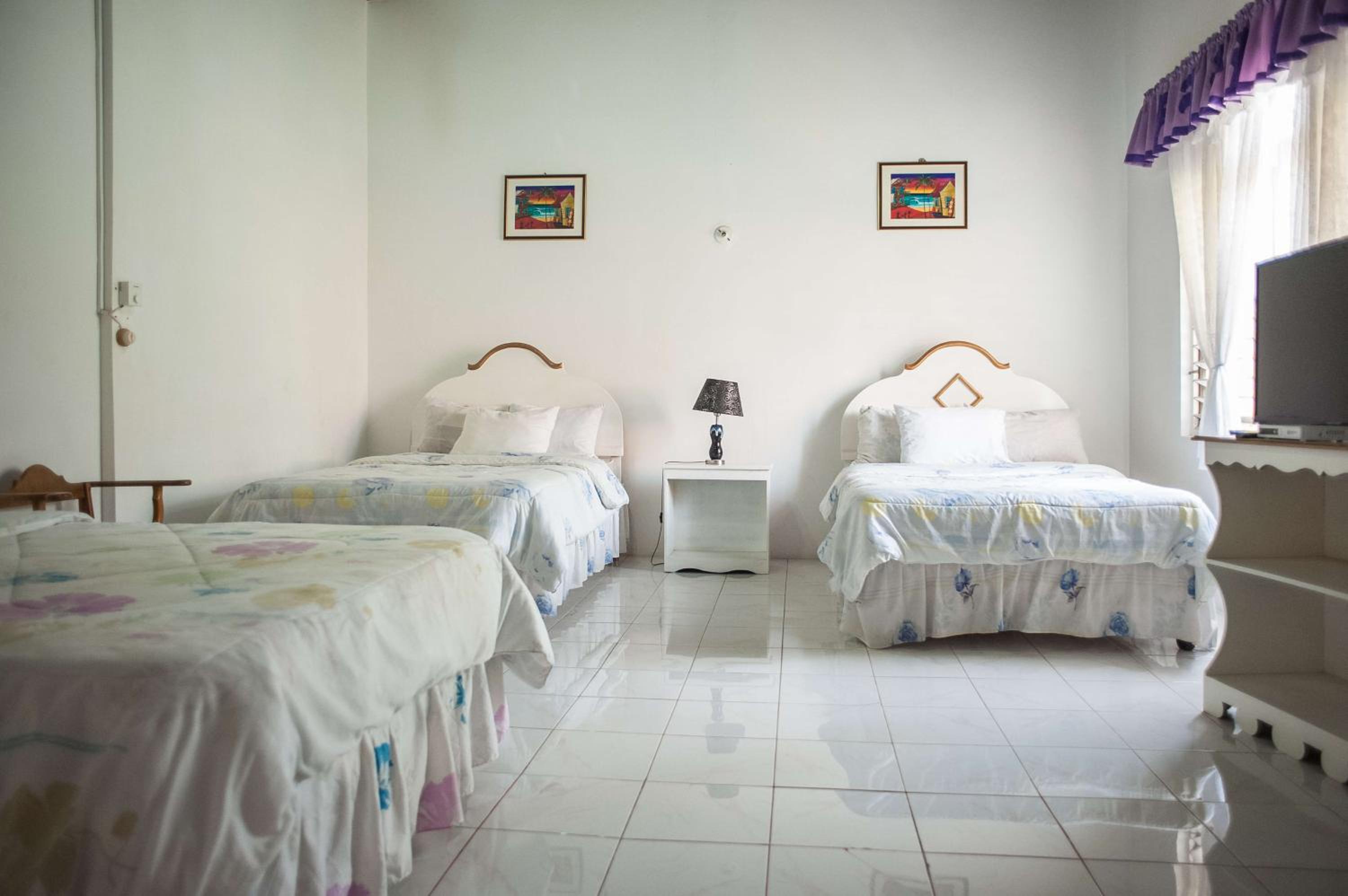 Triple Room with Bathroom