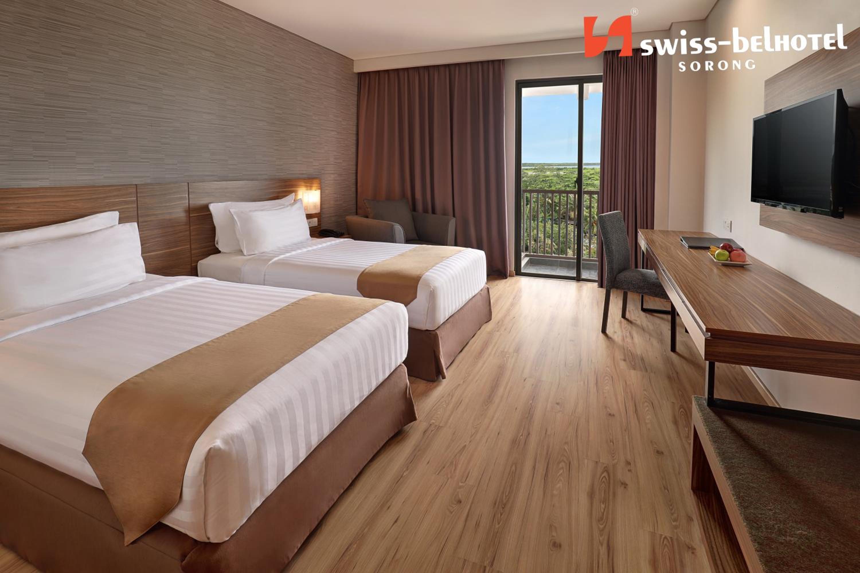 Superior Deluxe Double or Twin Room  photo 2