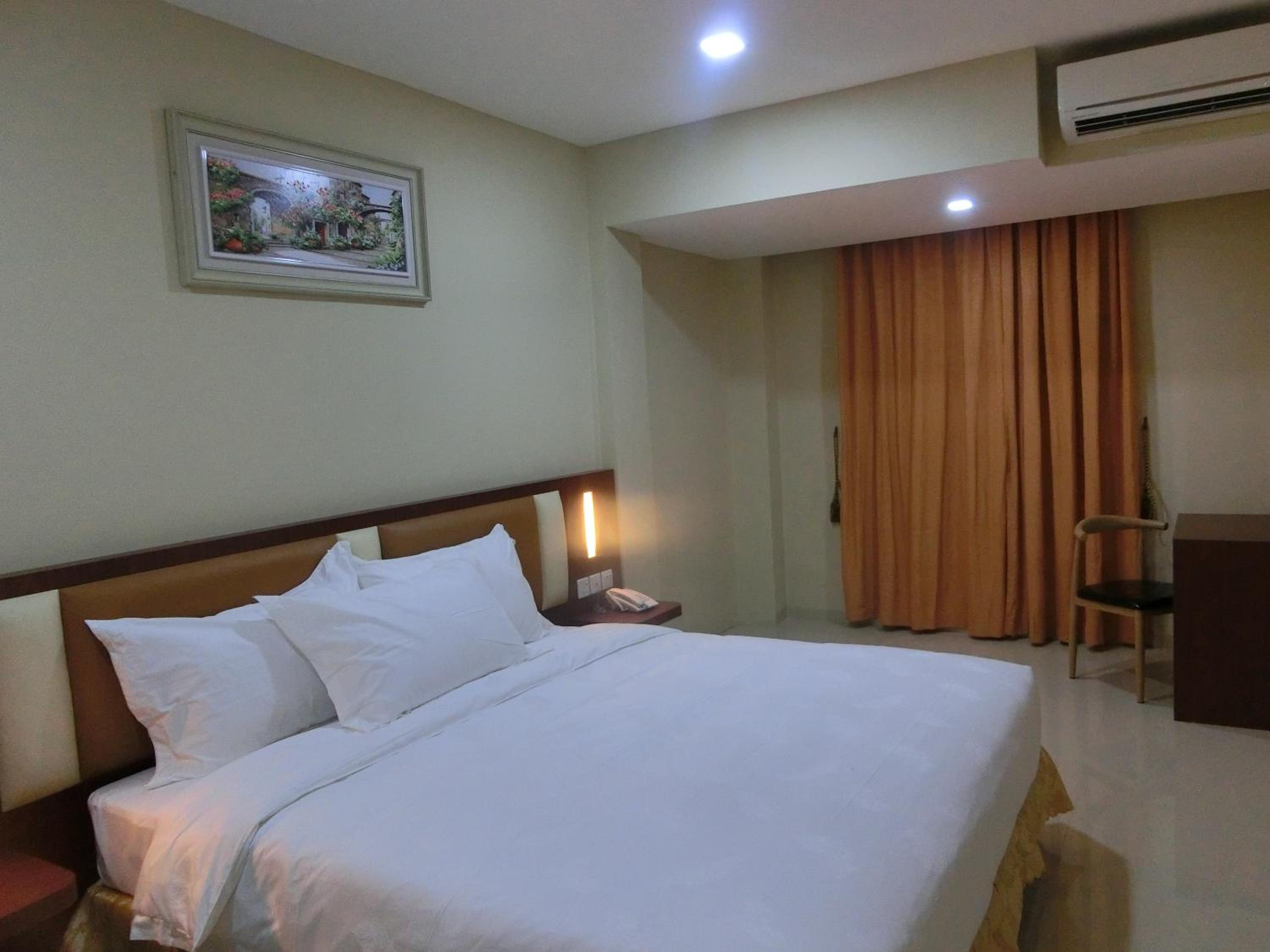 Double Room - Photo 2