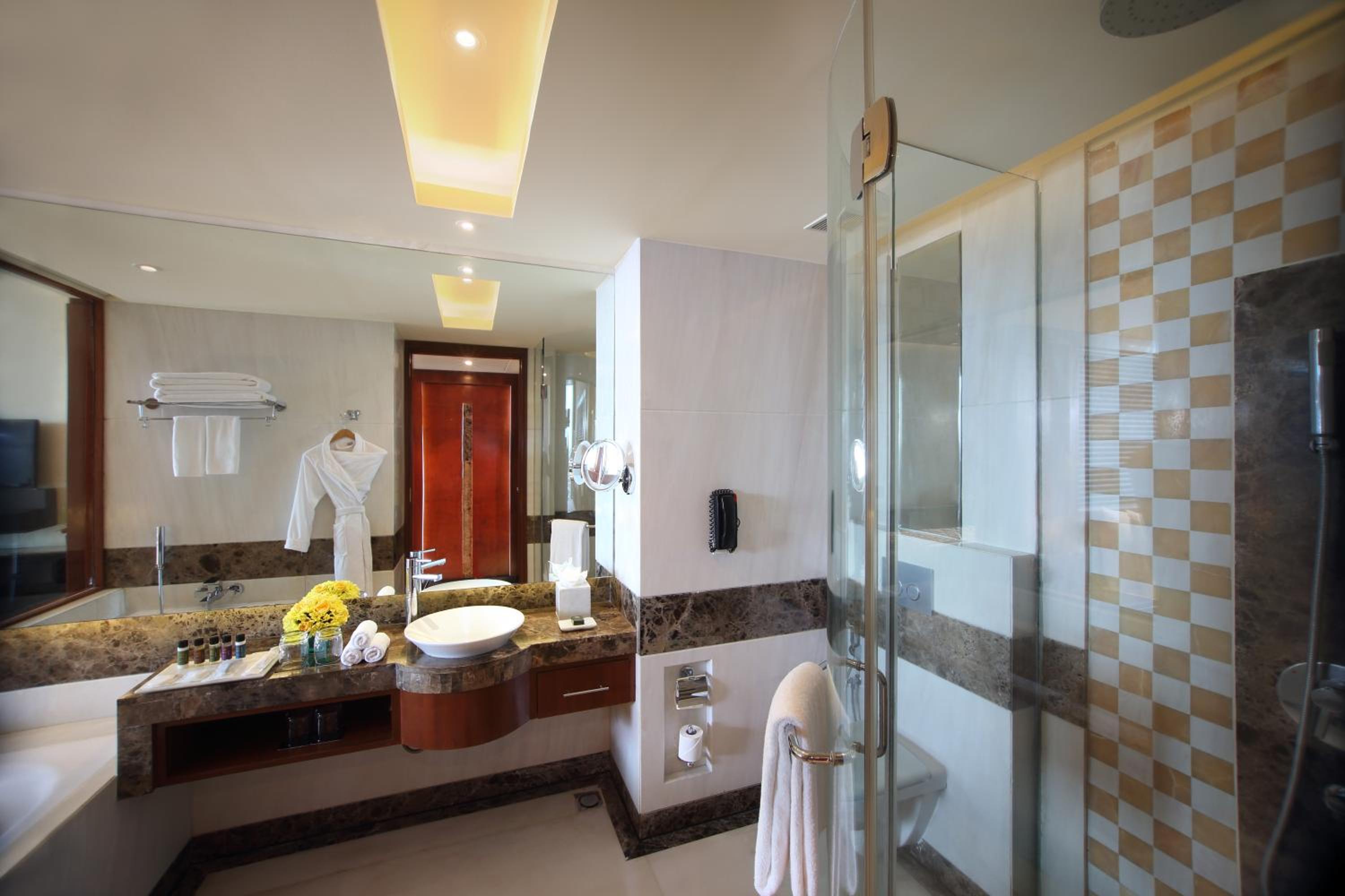 Deluxe Room - Photo 3