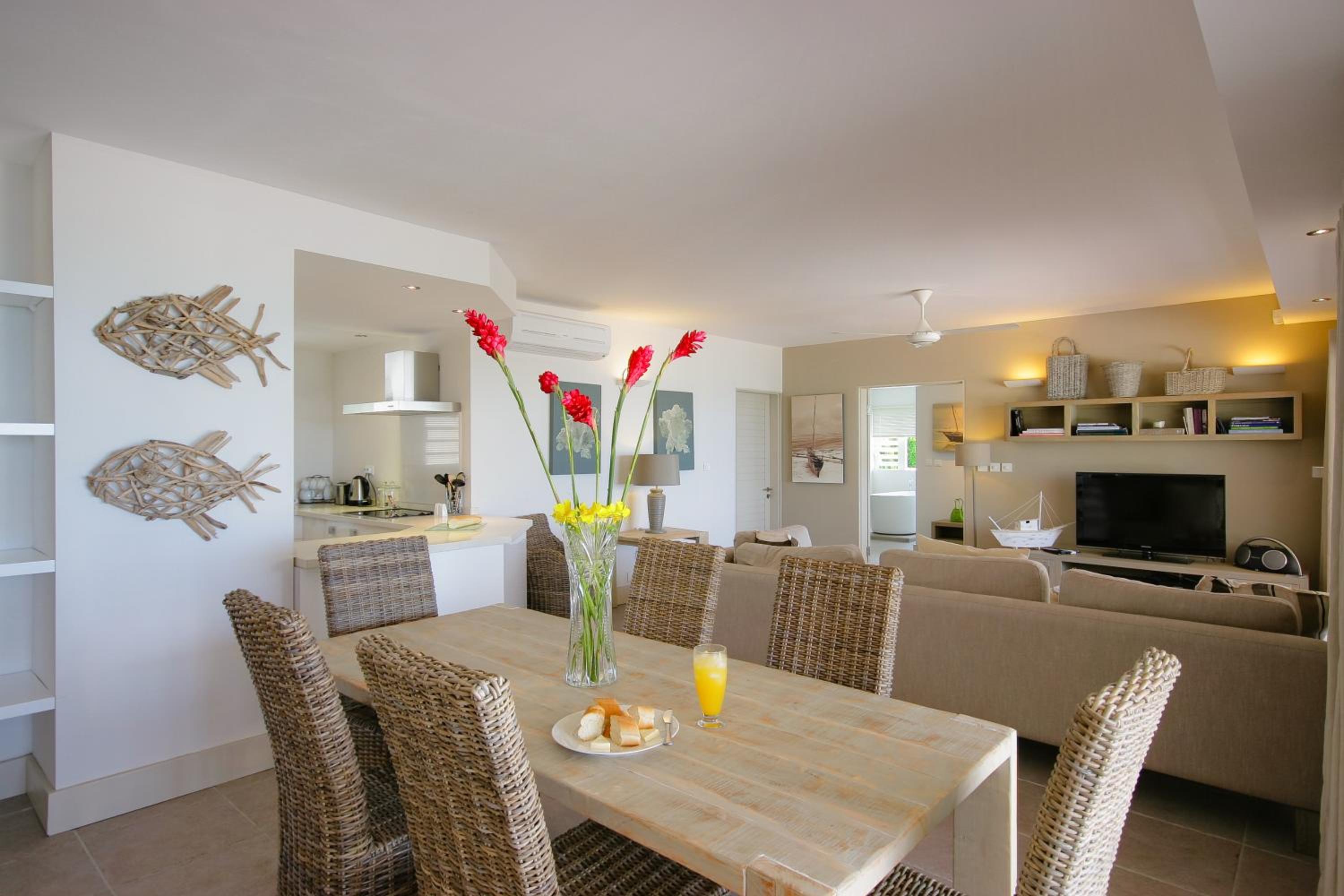 Four-Bedroom Penthouse Apartment with Sea View photo 2