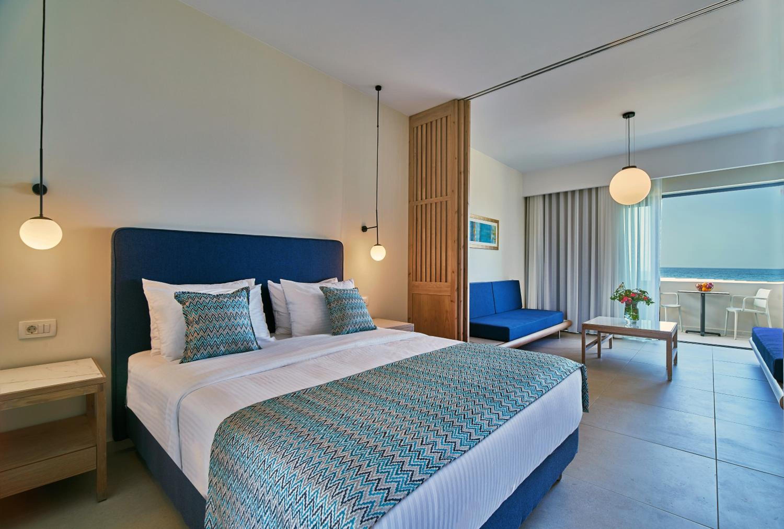 Junior Family Suite with Sea View - Photo 5