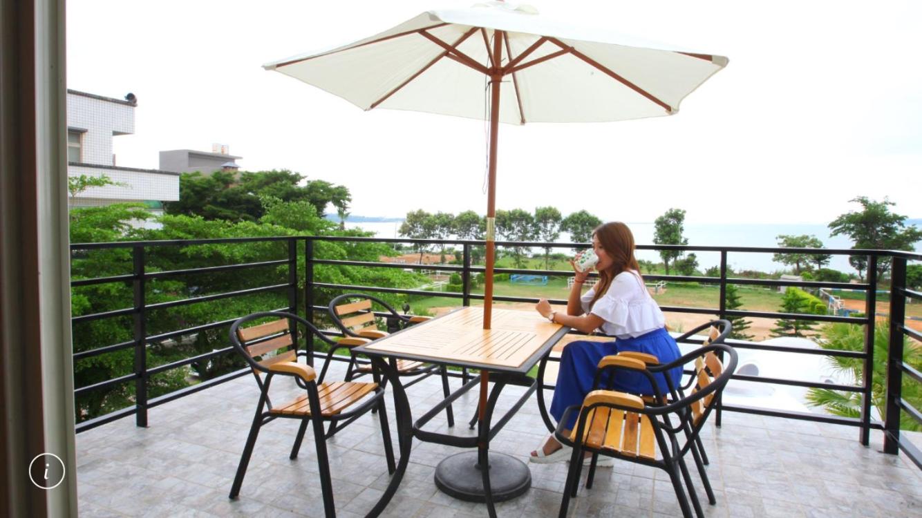 Deluxe Double Room with Balcony and Sea View photo 2