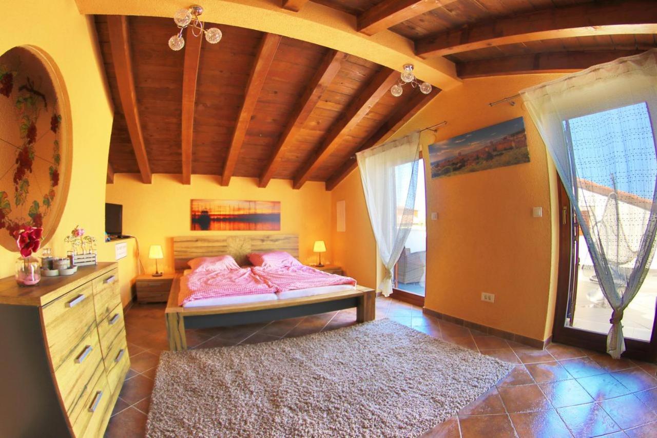 Three-Bedroom Villa photo 1