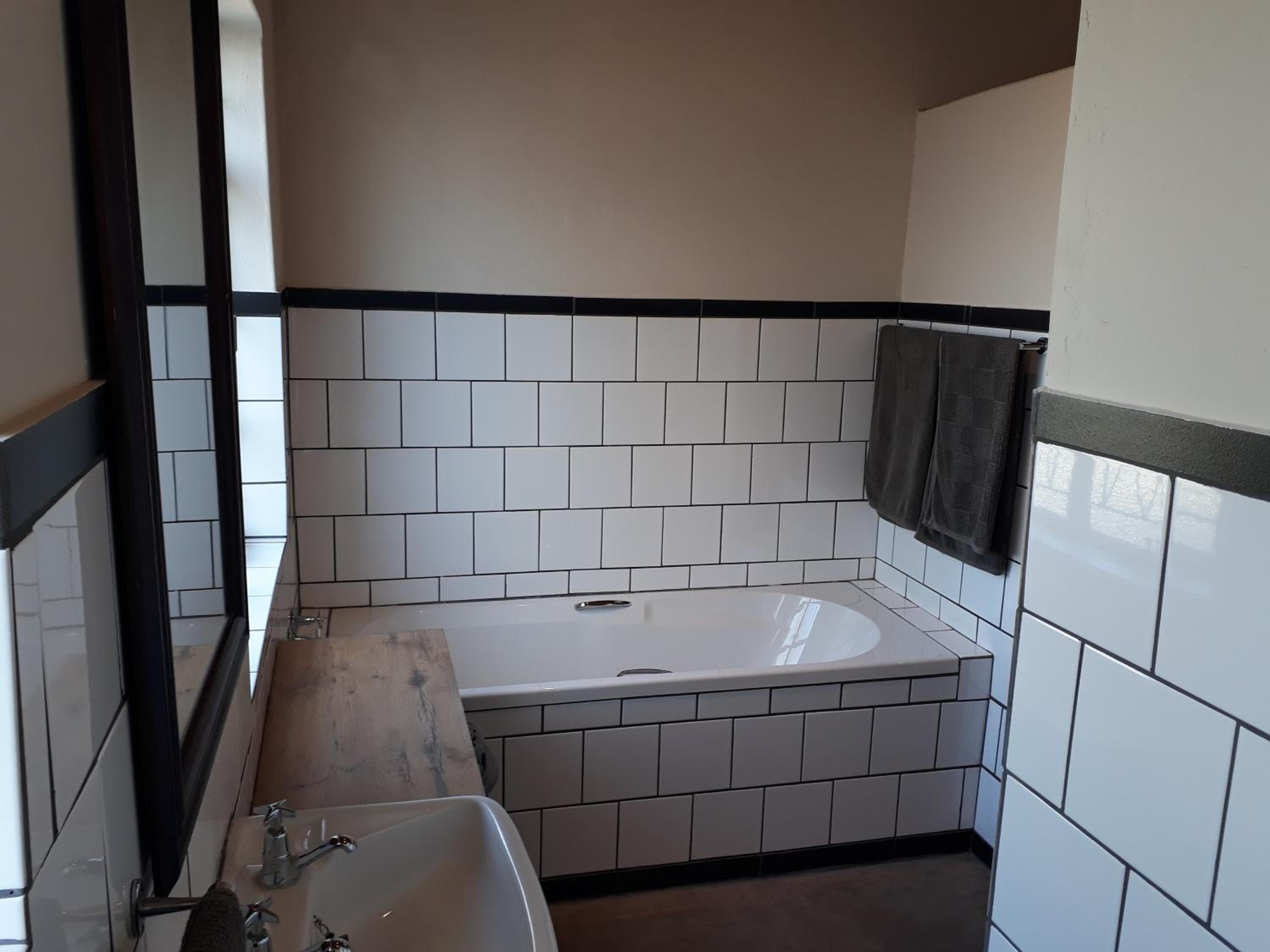Apartment - Photo 2