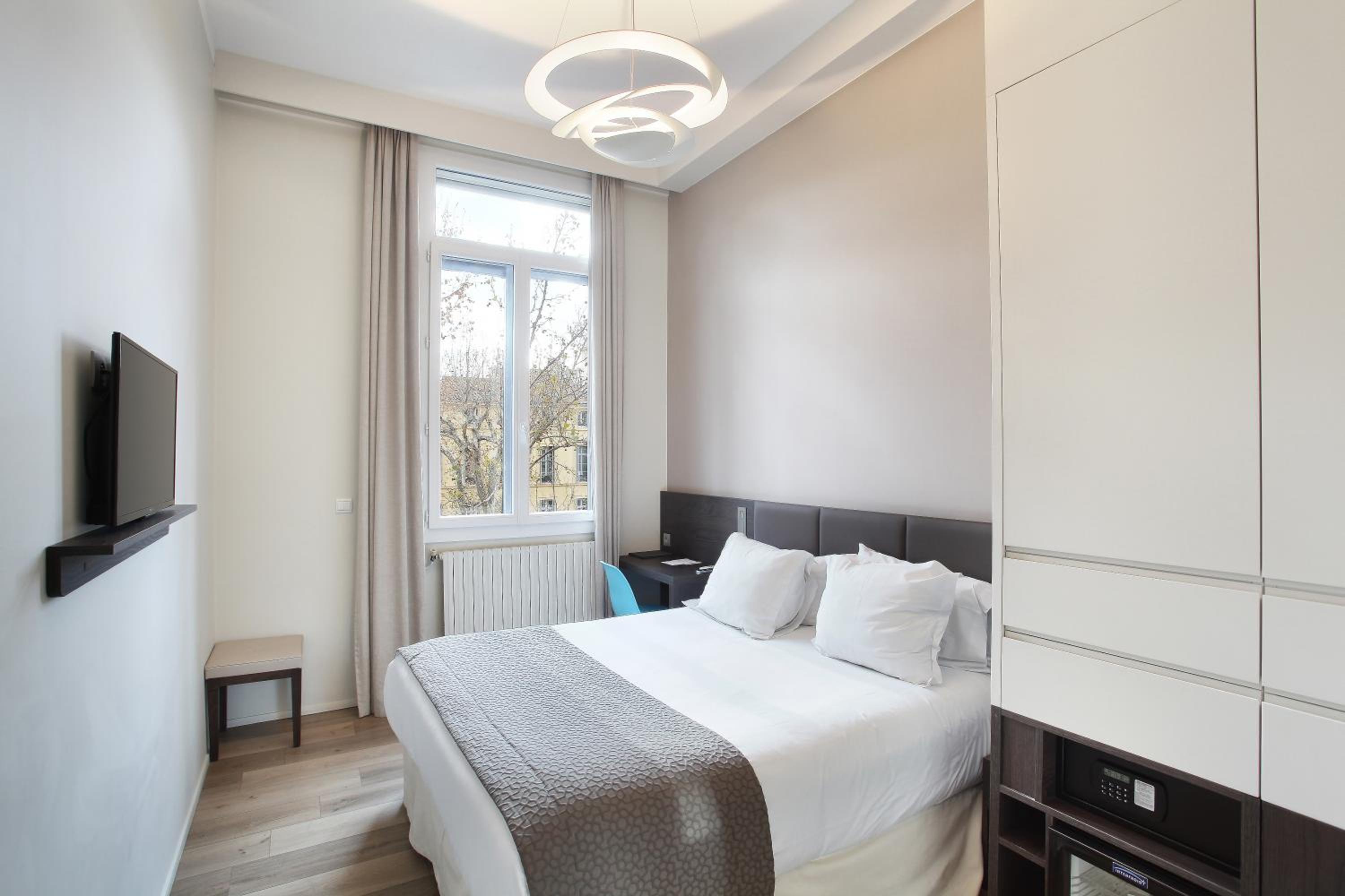 Charm Double Room - Photo 1