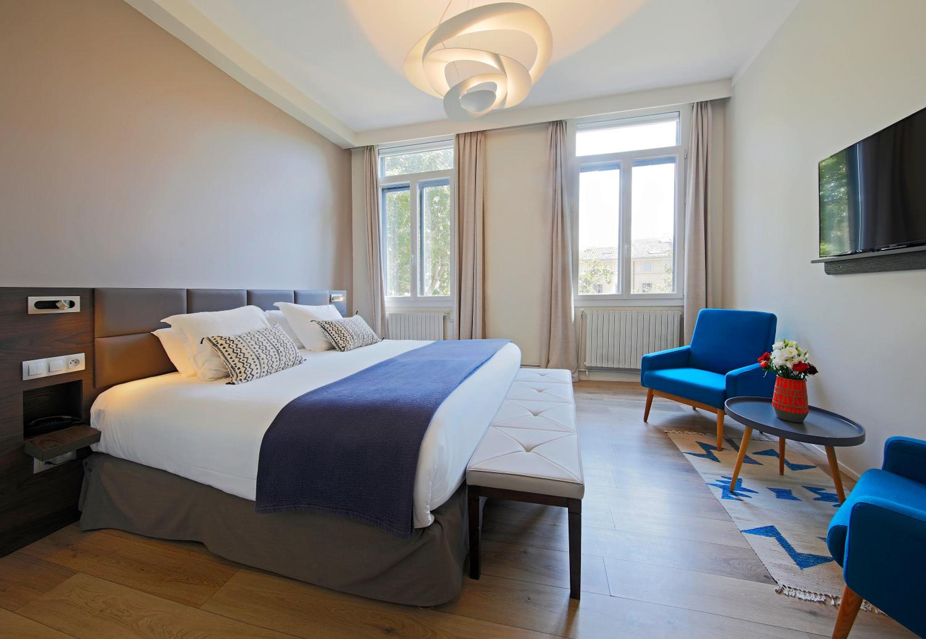 Prestige Double or Twin Room - Photo 9