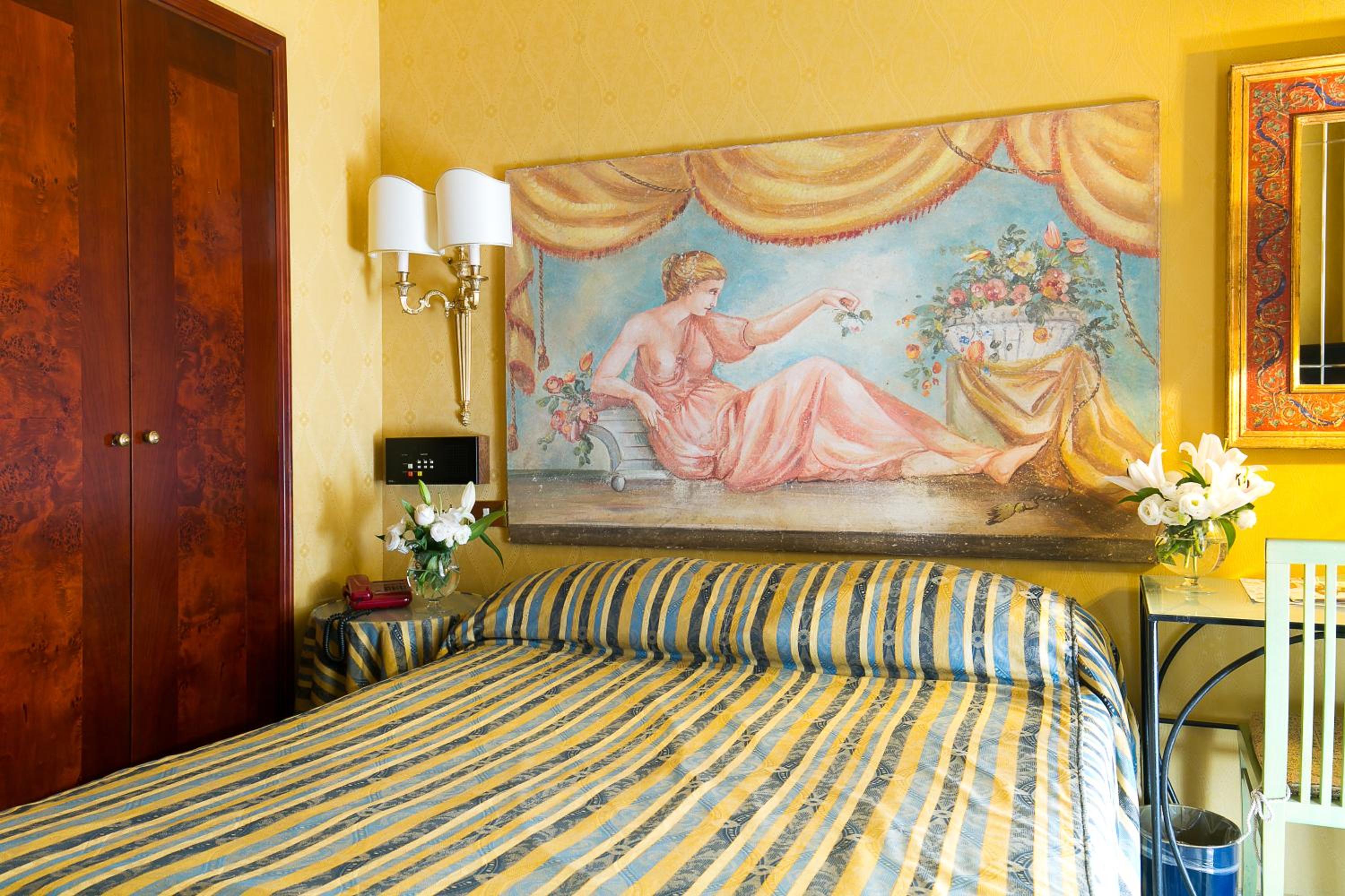 Single Room photo 3