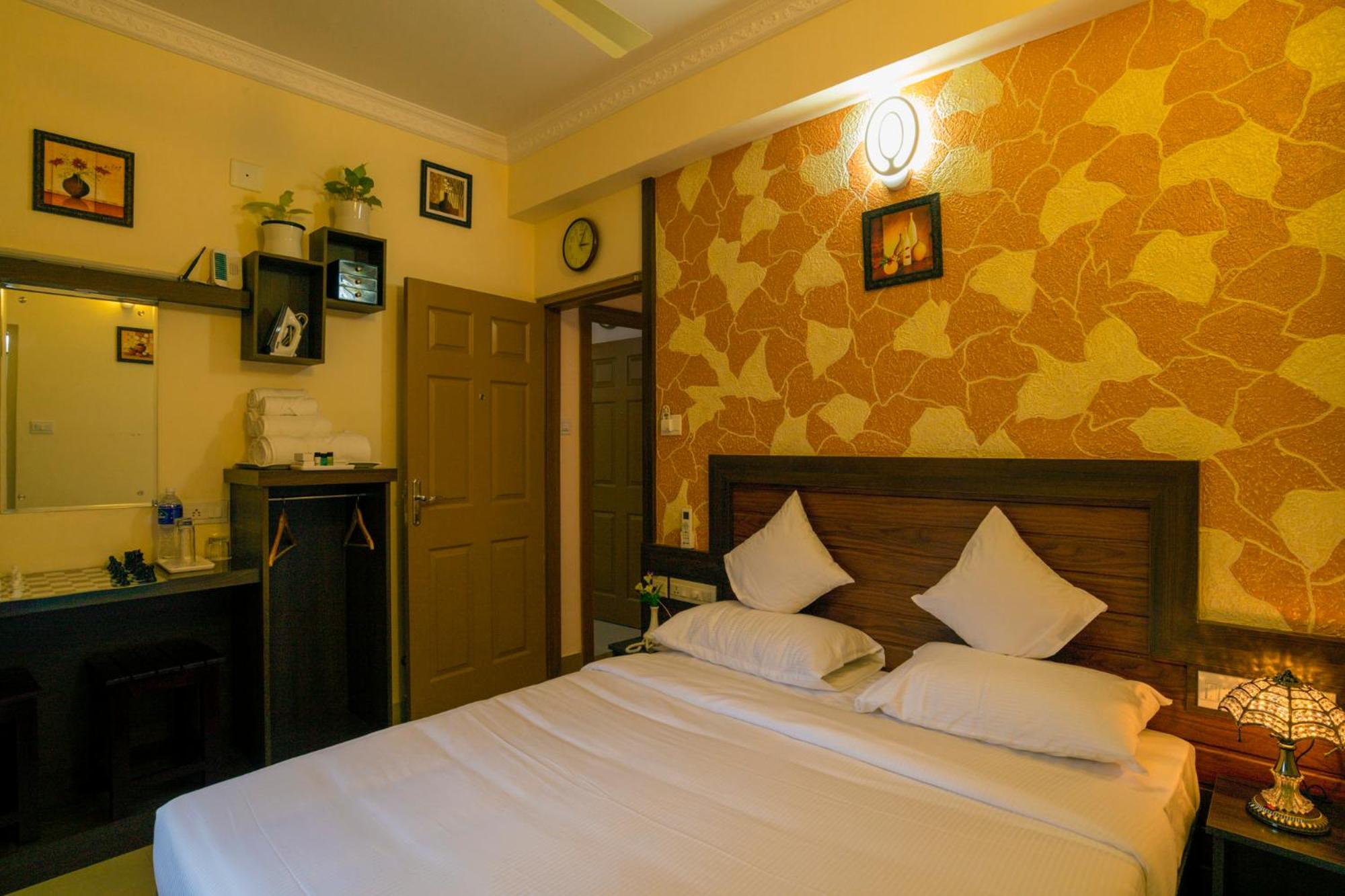Standard Double Room - Photo 14