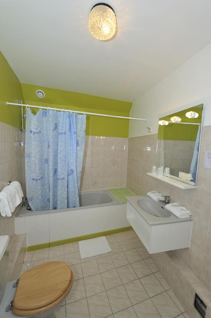 Superior Double or Twin Room - Photo 11