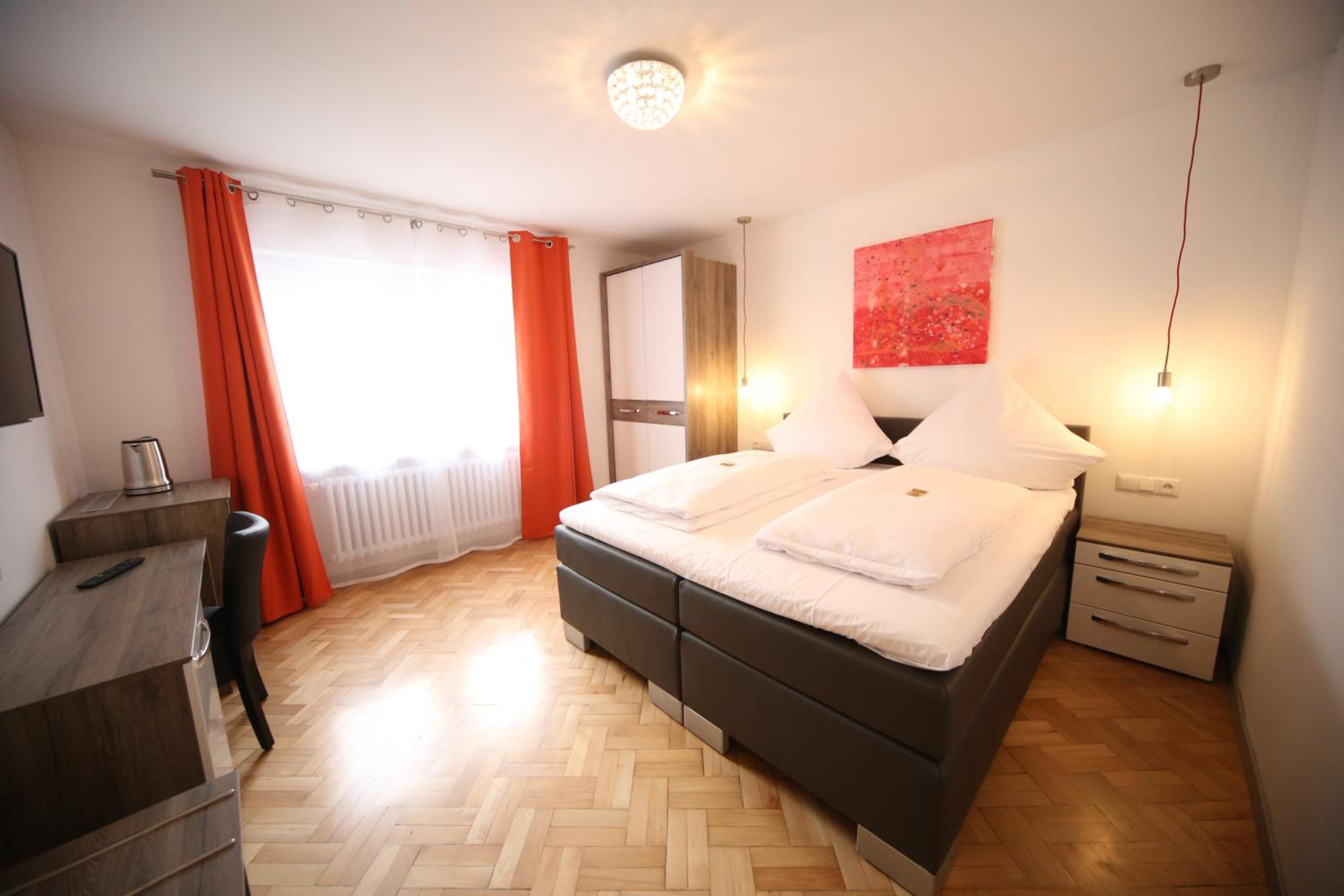 Double Room - Photo 2