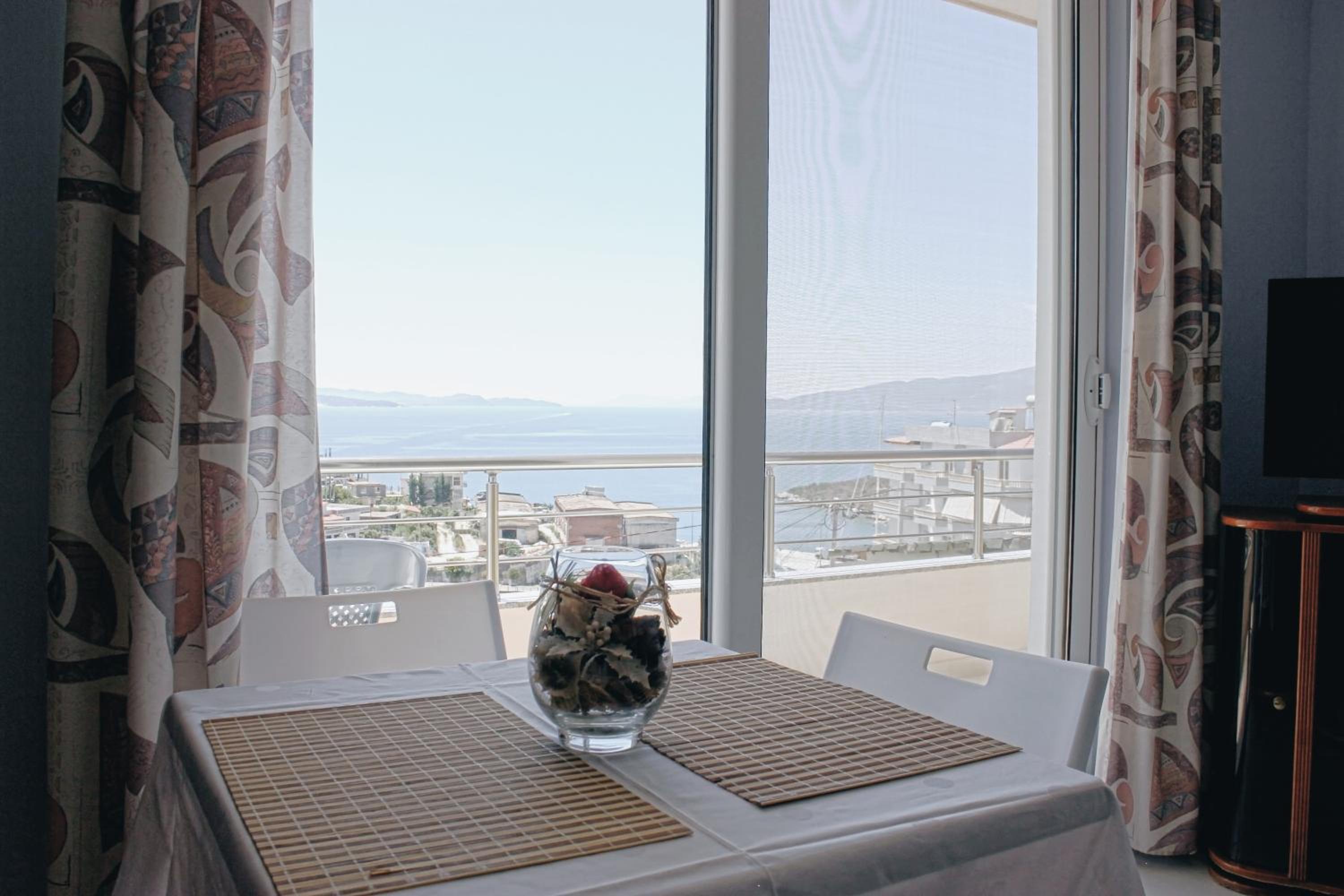 Apartment With Sea View