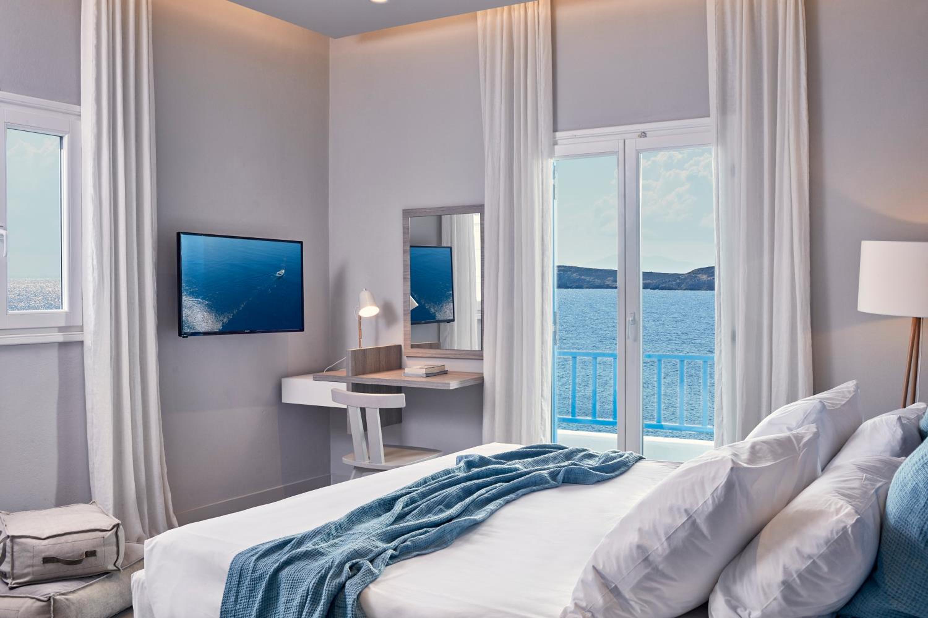 Grand Suite with Sea View - Photo 5