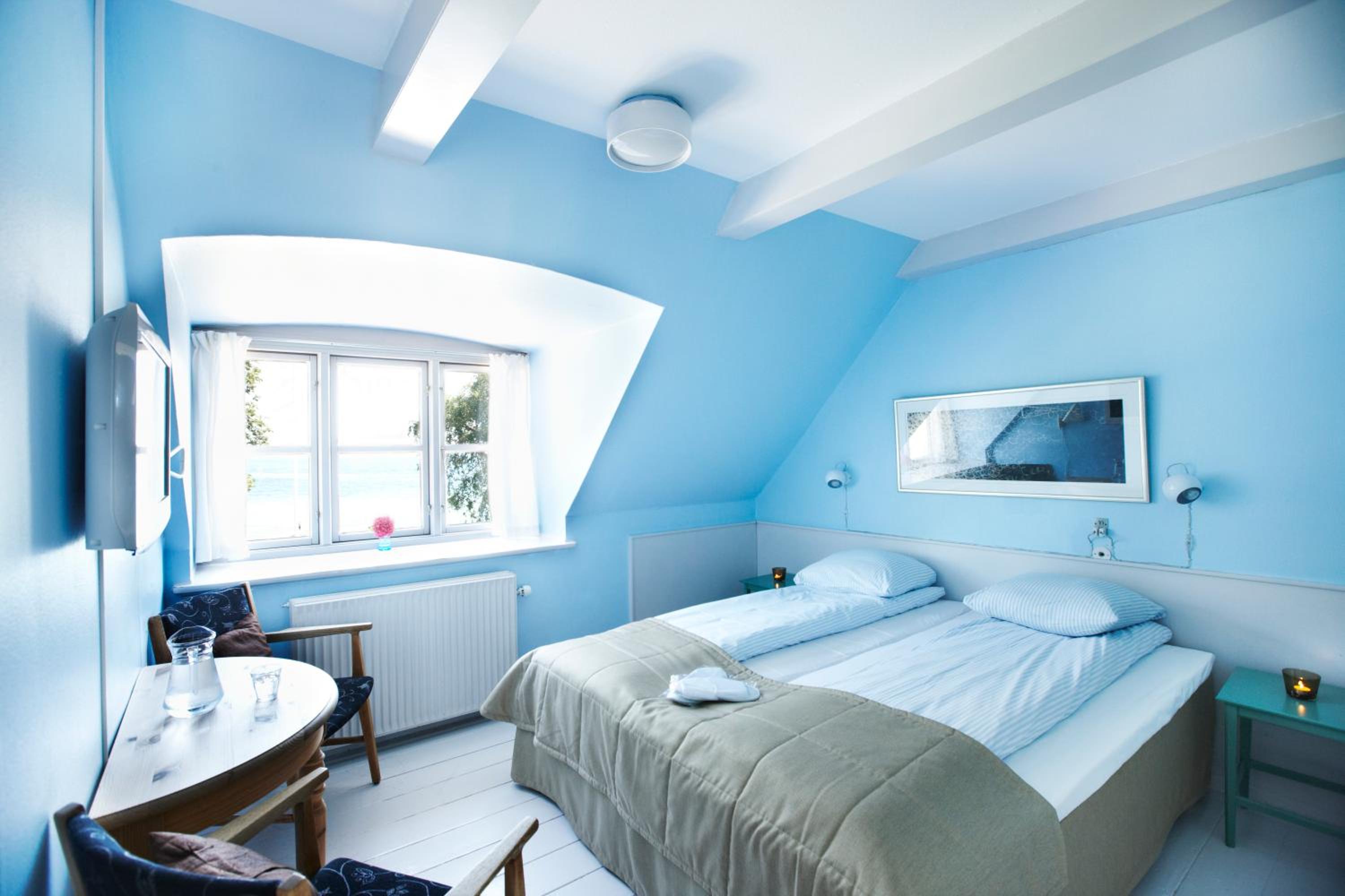 Double or Twin Room - Photo 5