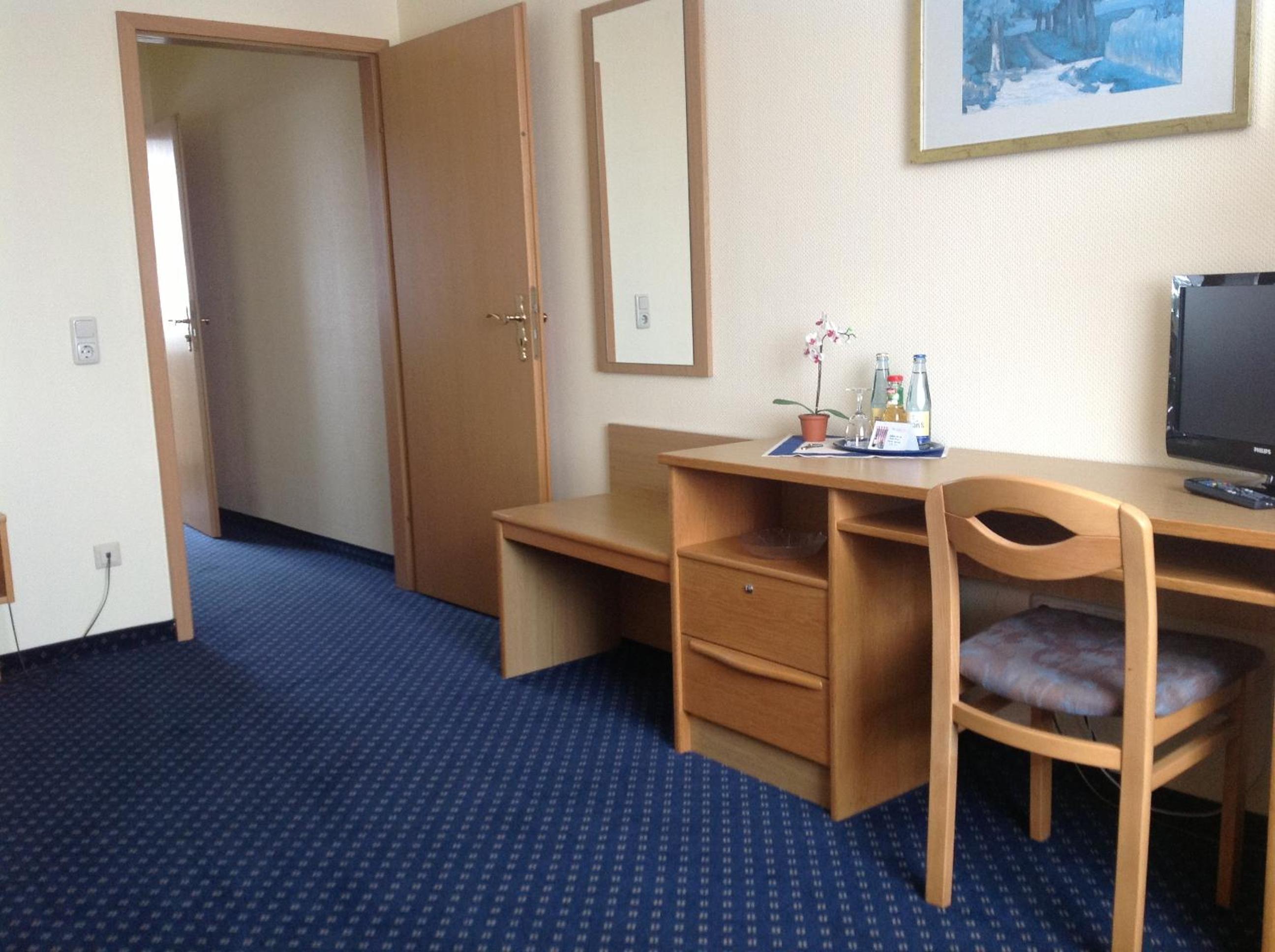 Standard Single Room photo 2