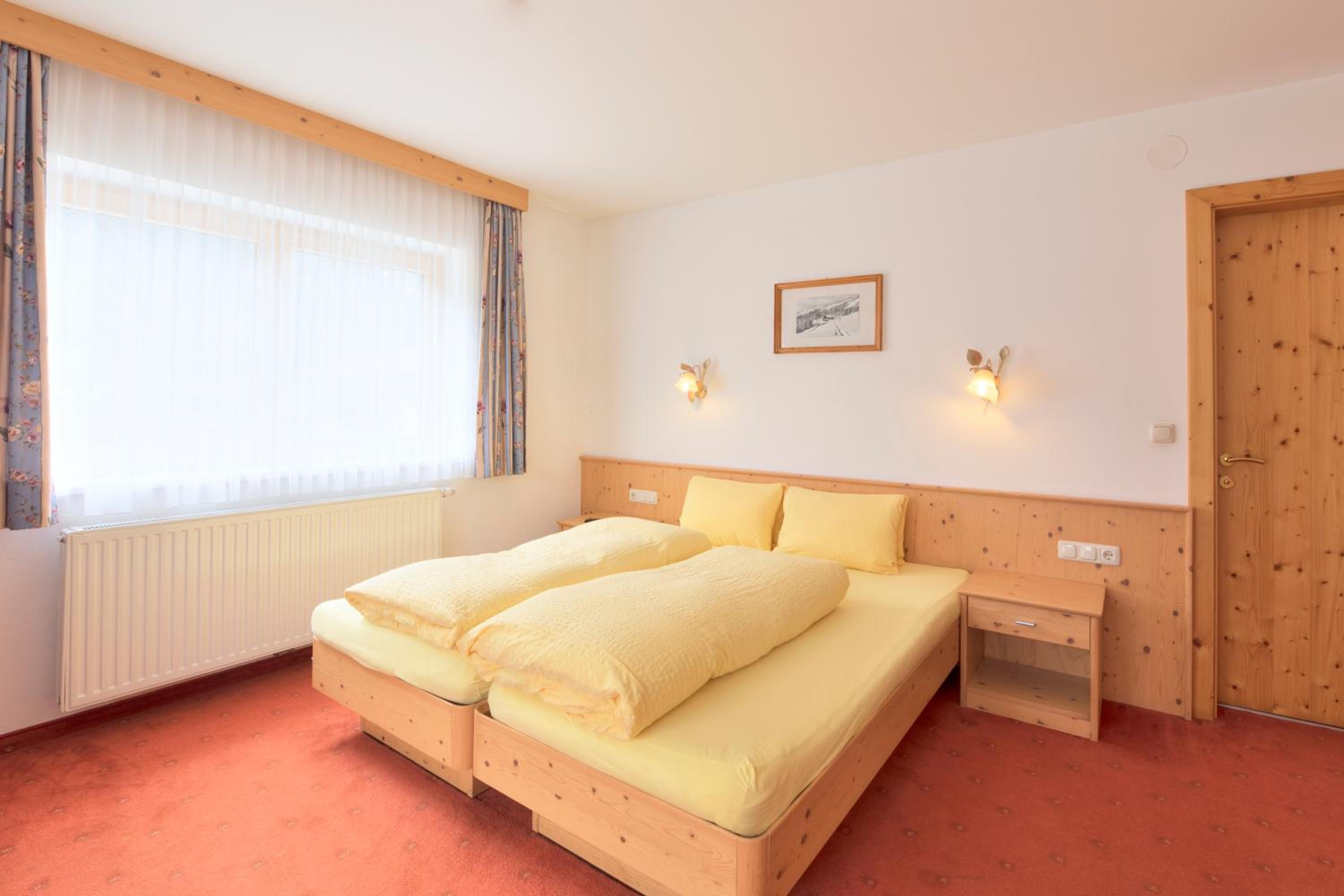 Double Room with Balcony photo 3