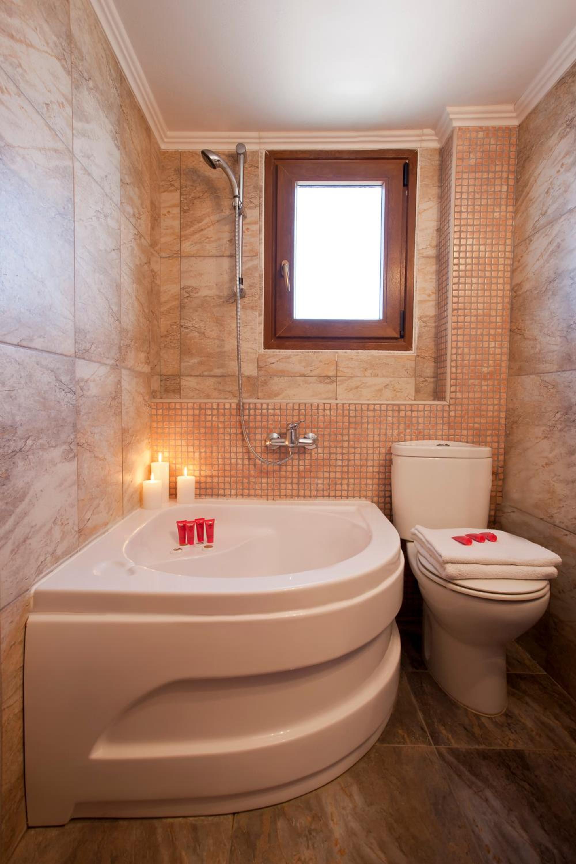 Double Room - Photo 2