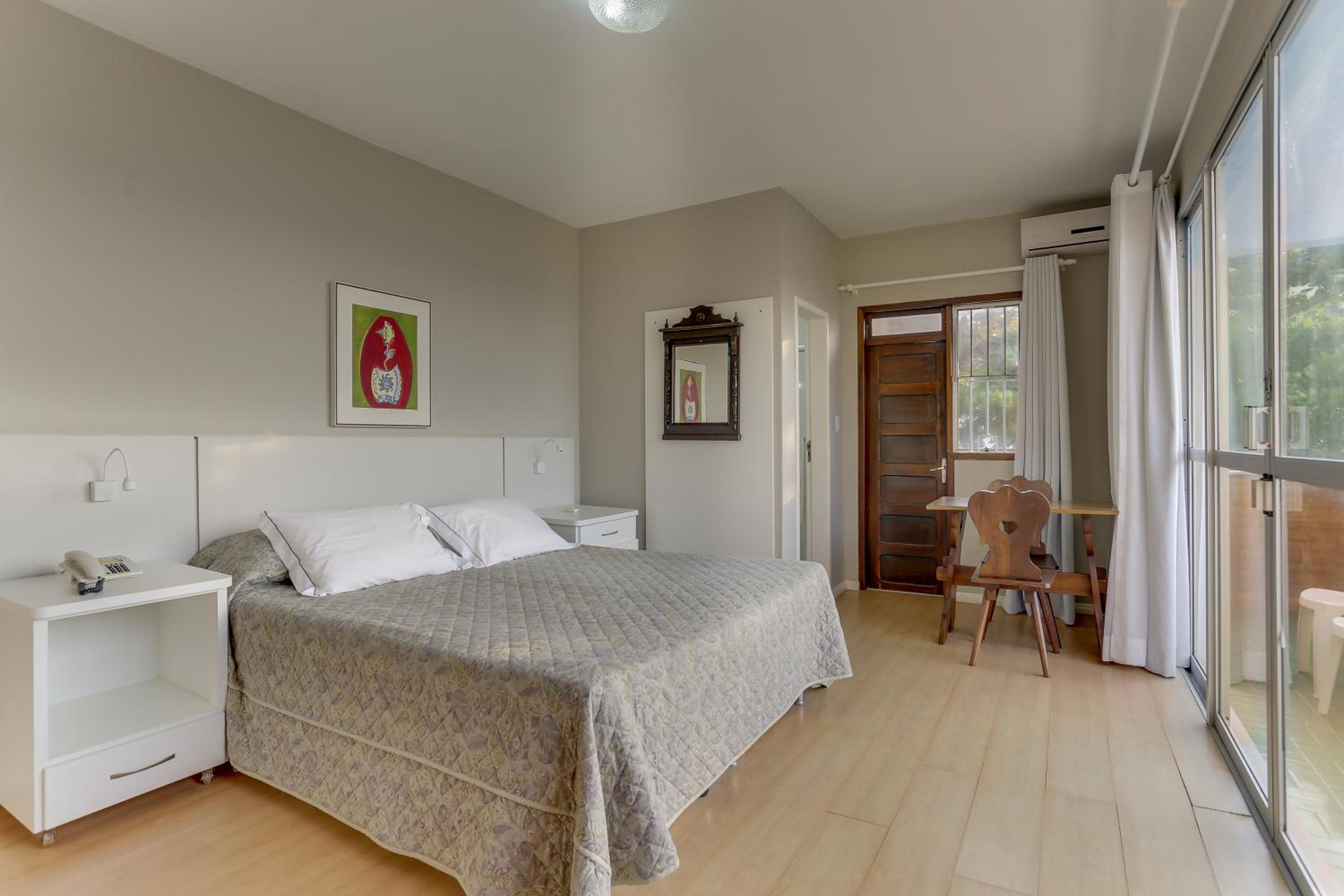 Deluxe Triple Room with Sea View - Photo 4