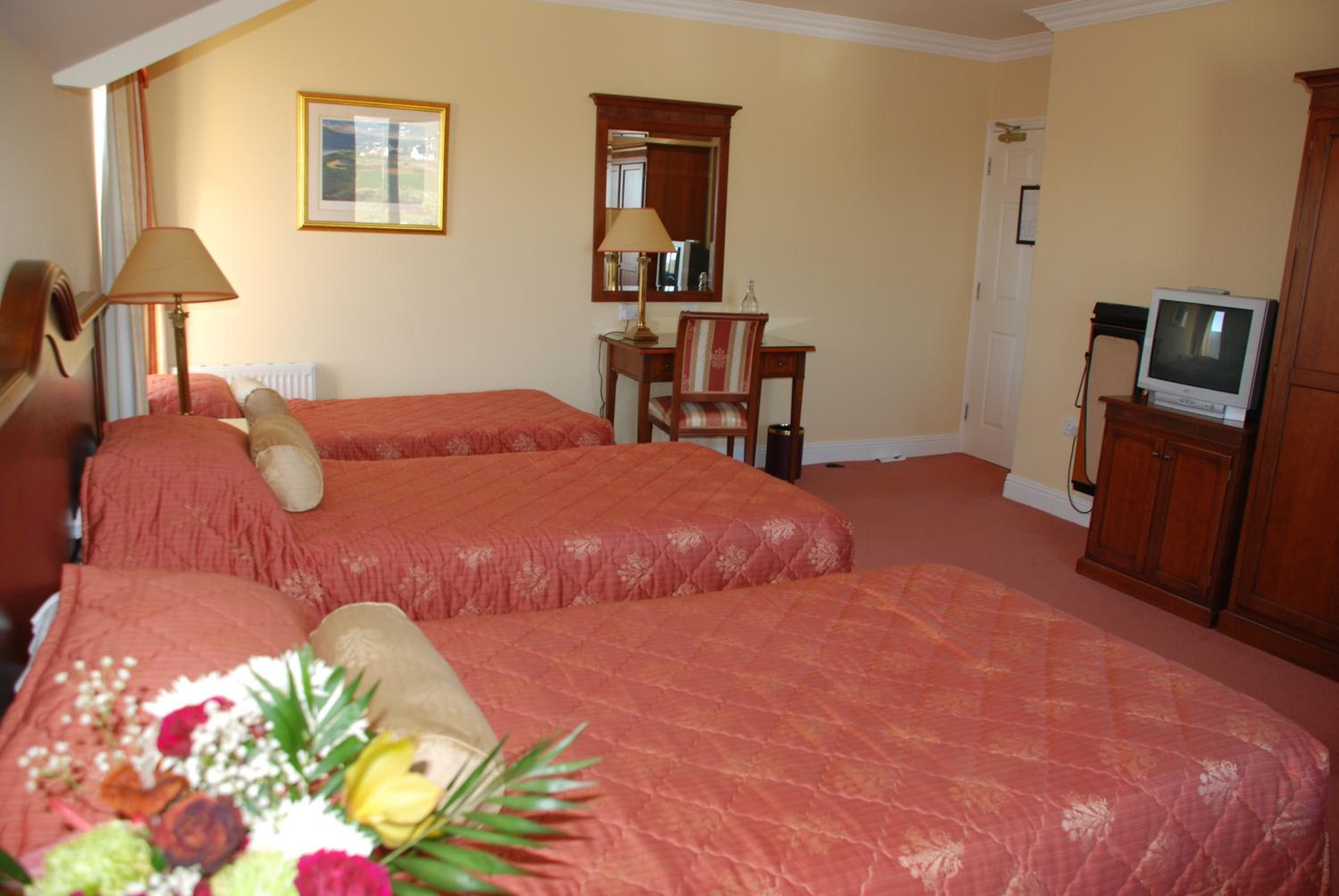 Superior Triple Room photo 2