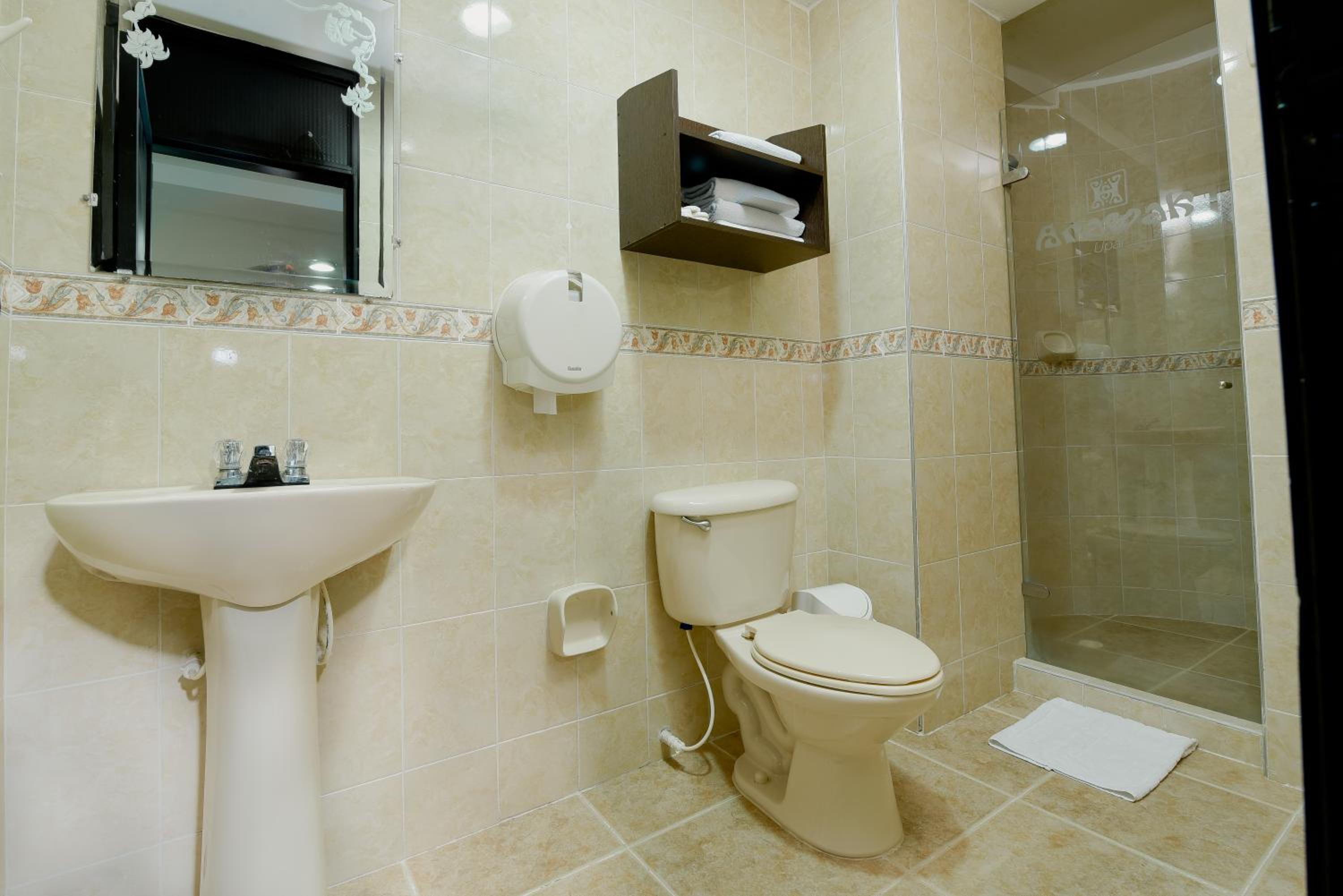 Standard Triple Room photo 2