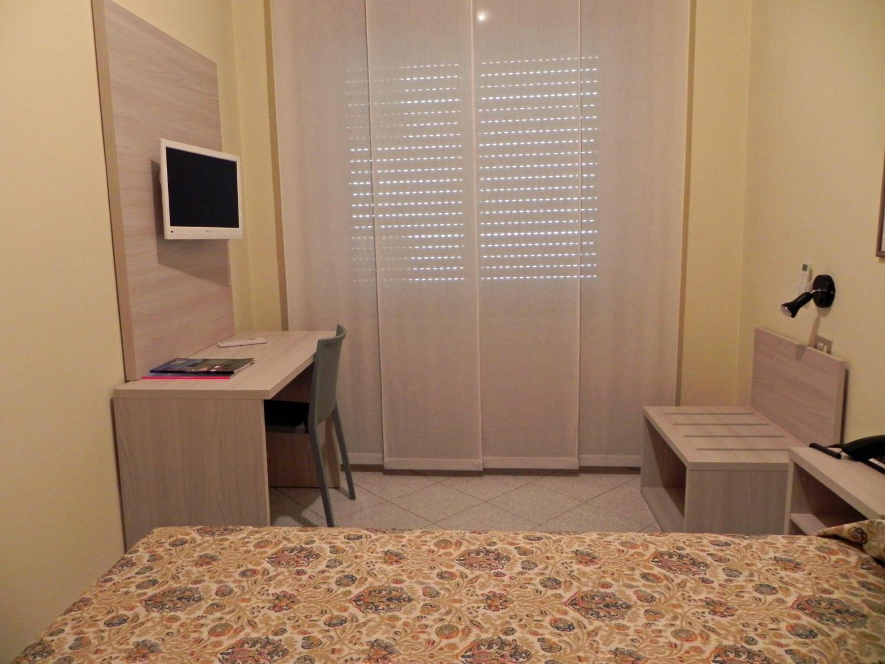 Single Room photo 2
