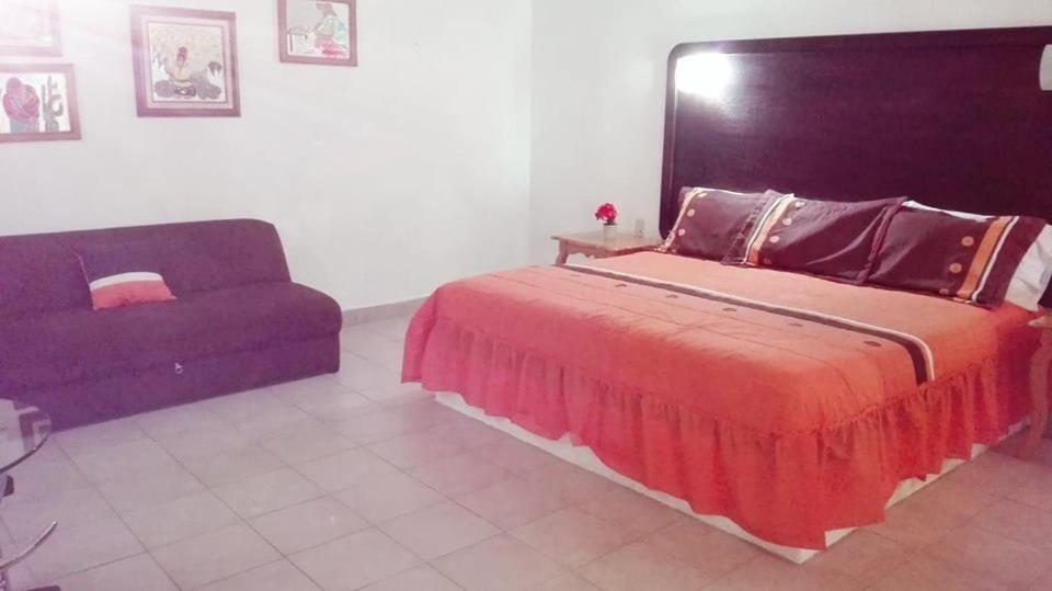 Deluxe King Room photo 2