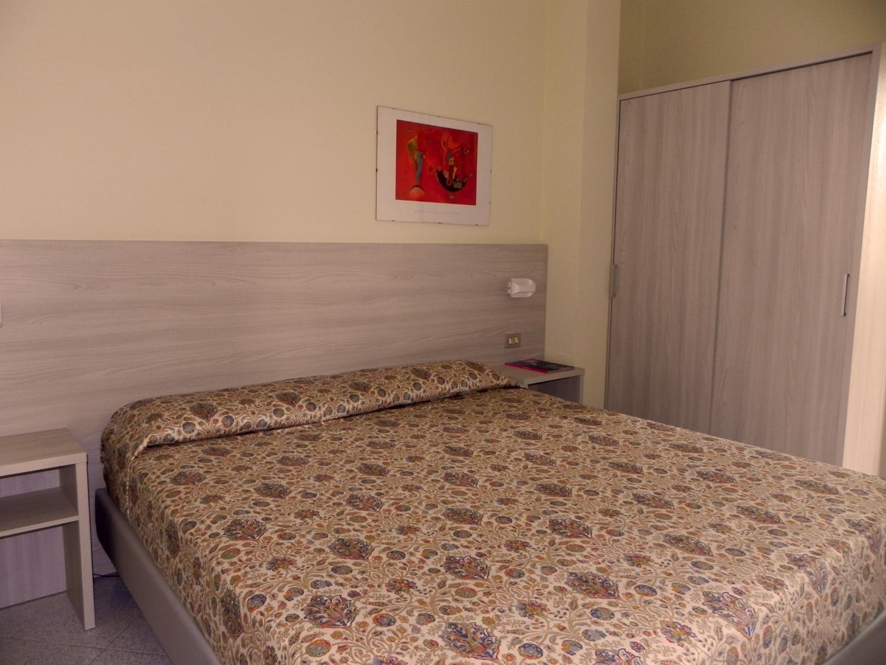 Double Room - Photo 4