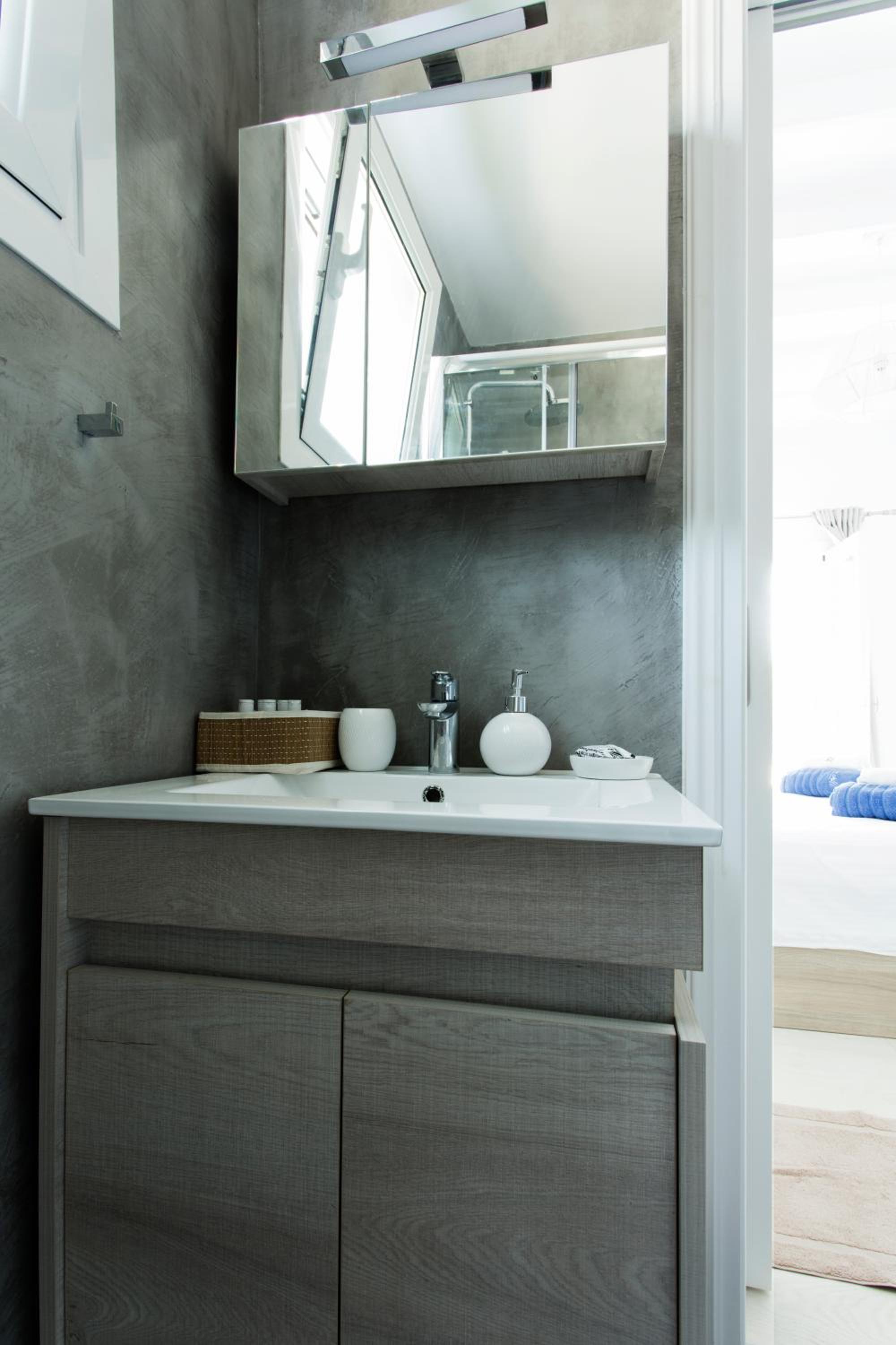 Studio Apartment photo 3
