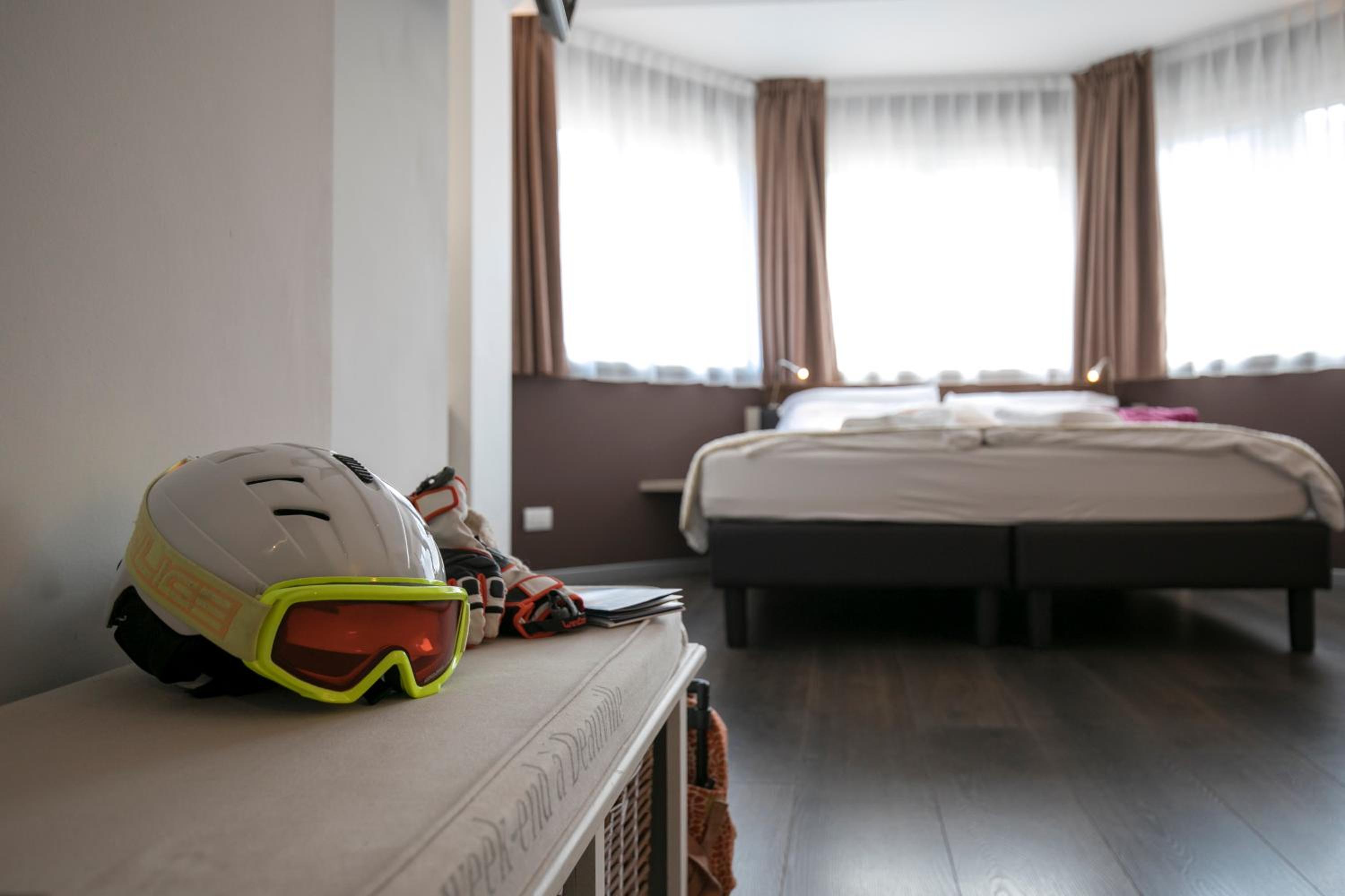 Junior Suite (3 Adults) - Photo 10