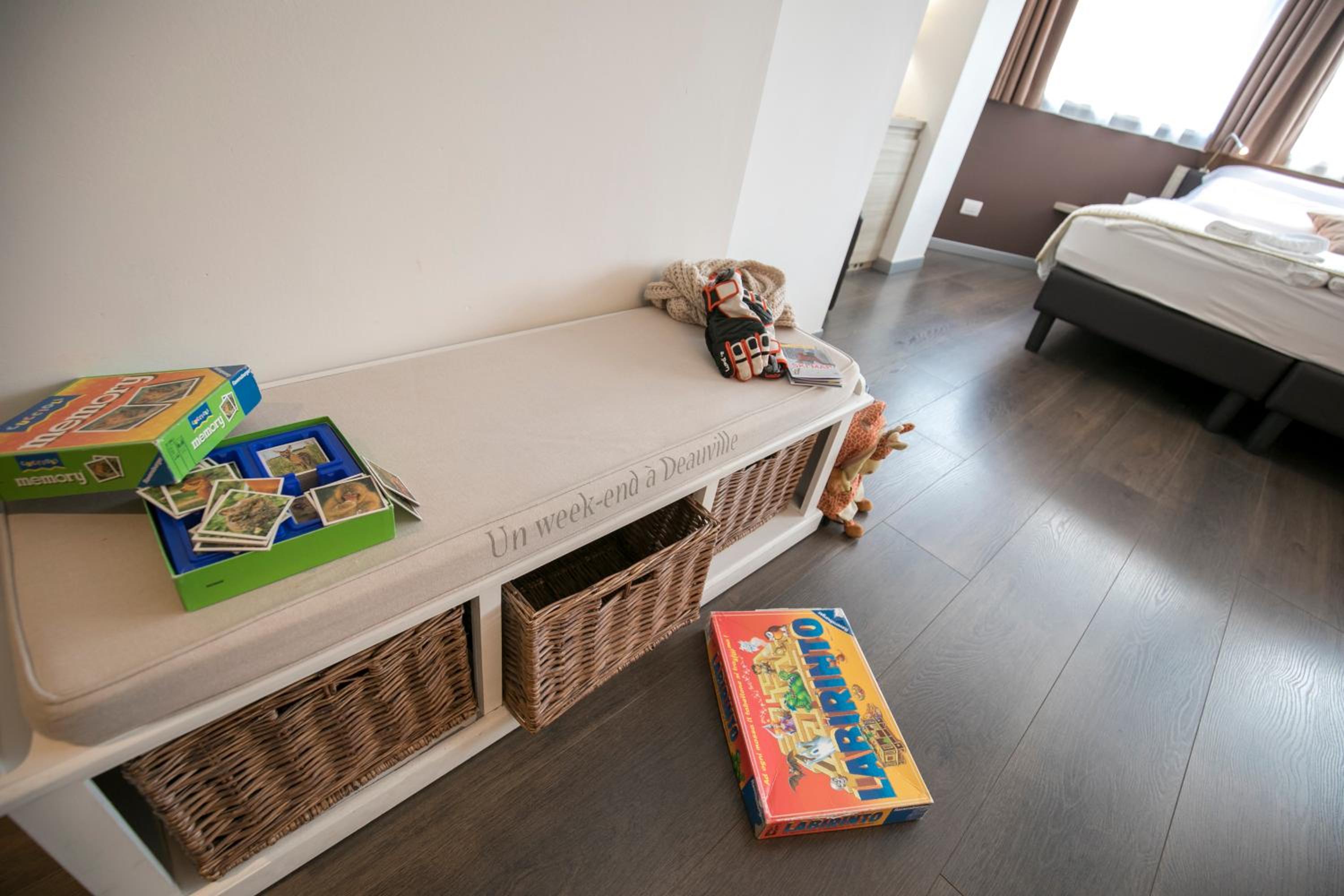 Junior Suite (3 Adults) - Photo 11