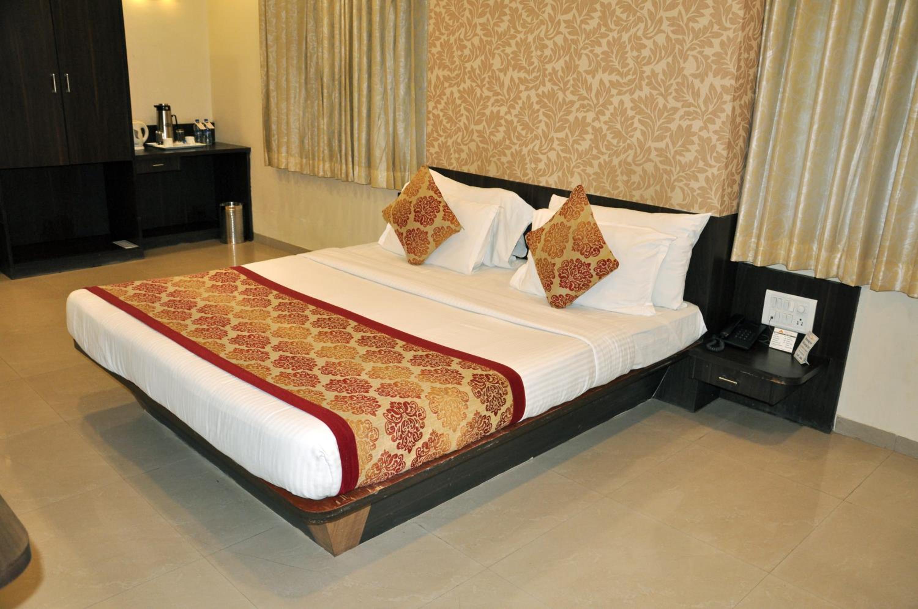 Suite - Photo 9