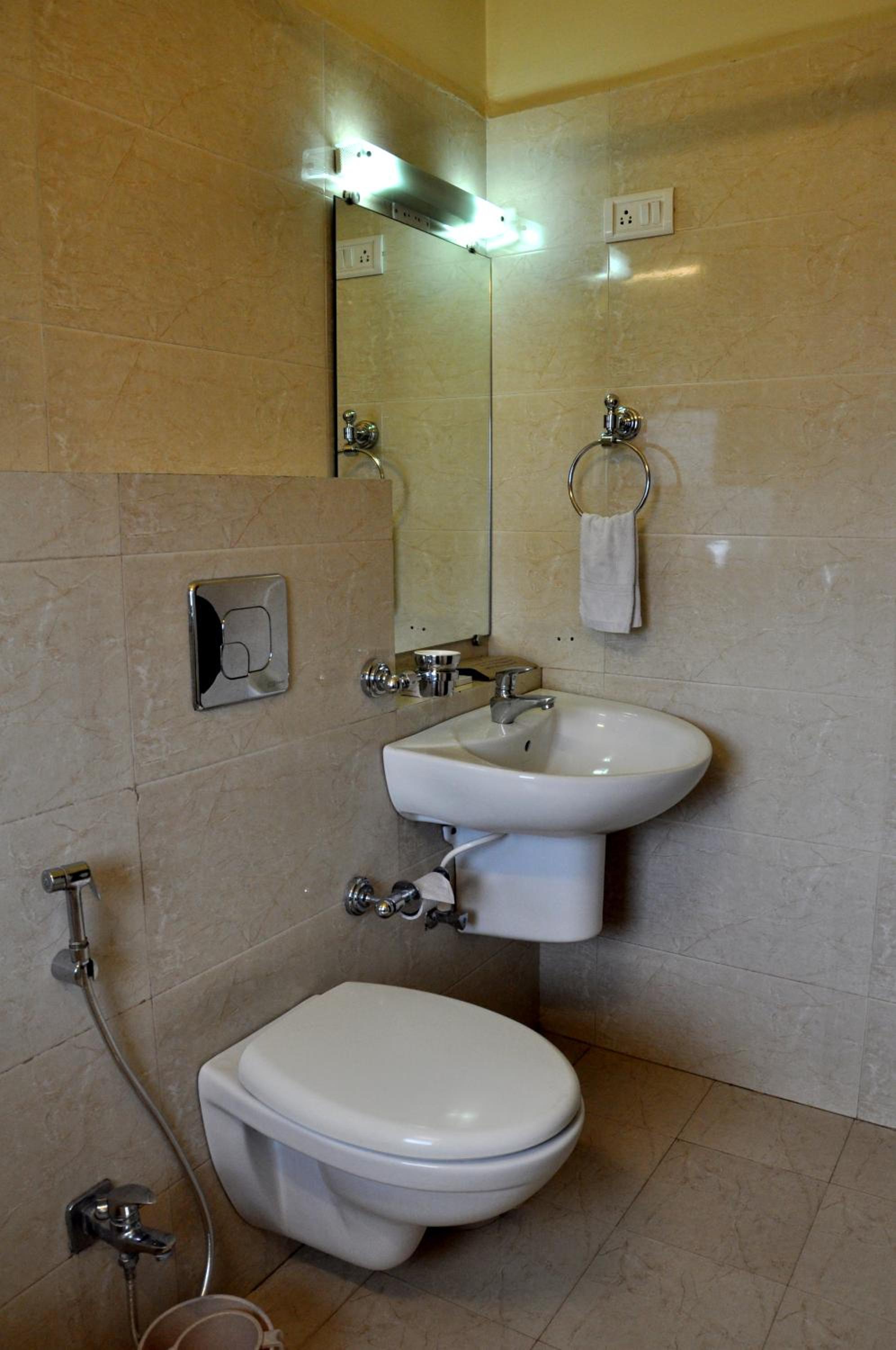 Suite - Photo 5