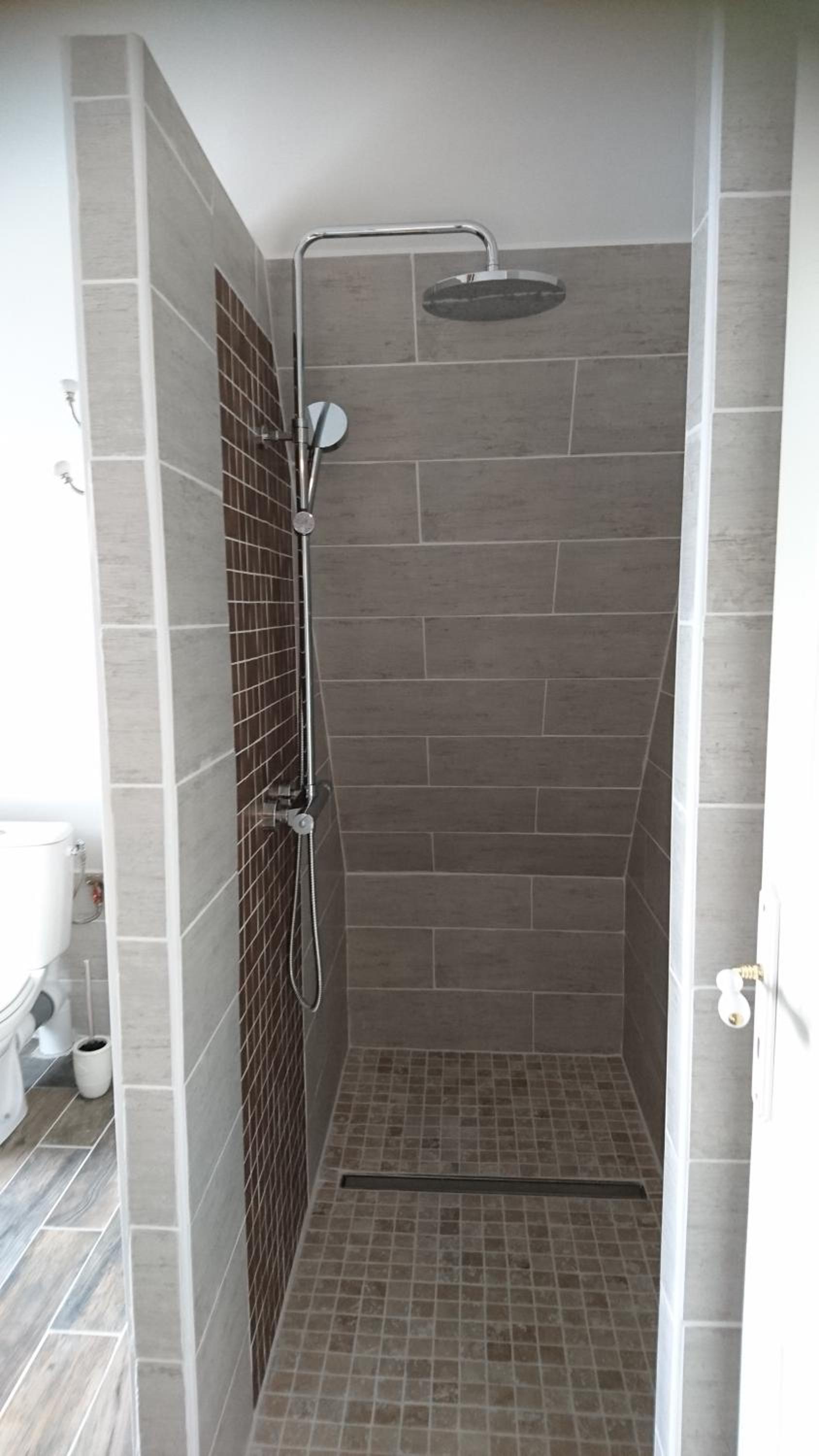 Family Room with Shower photo 2