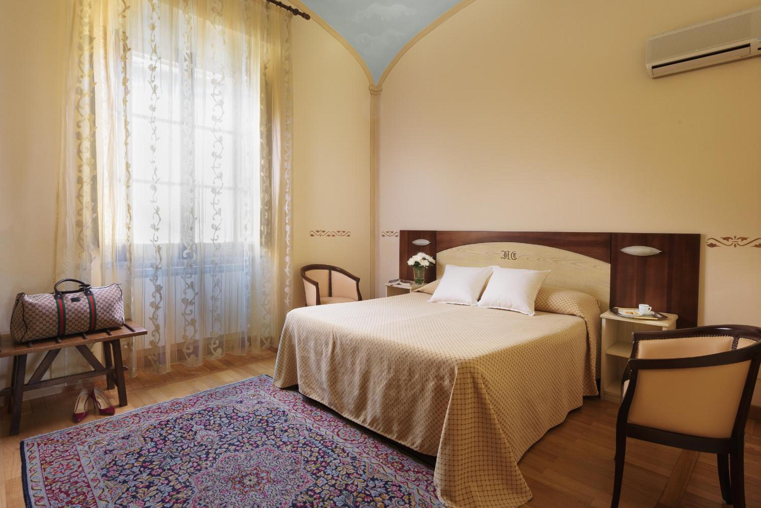 Classic Double or Twin Room - Photo 10