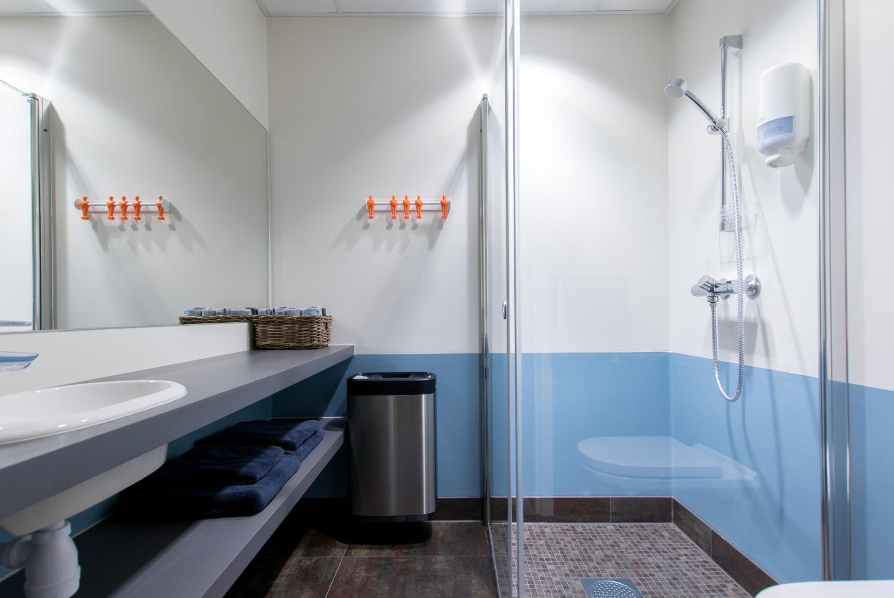Double or Twin Room - Photo 8