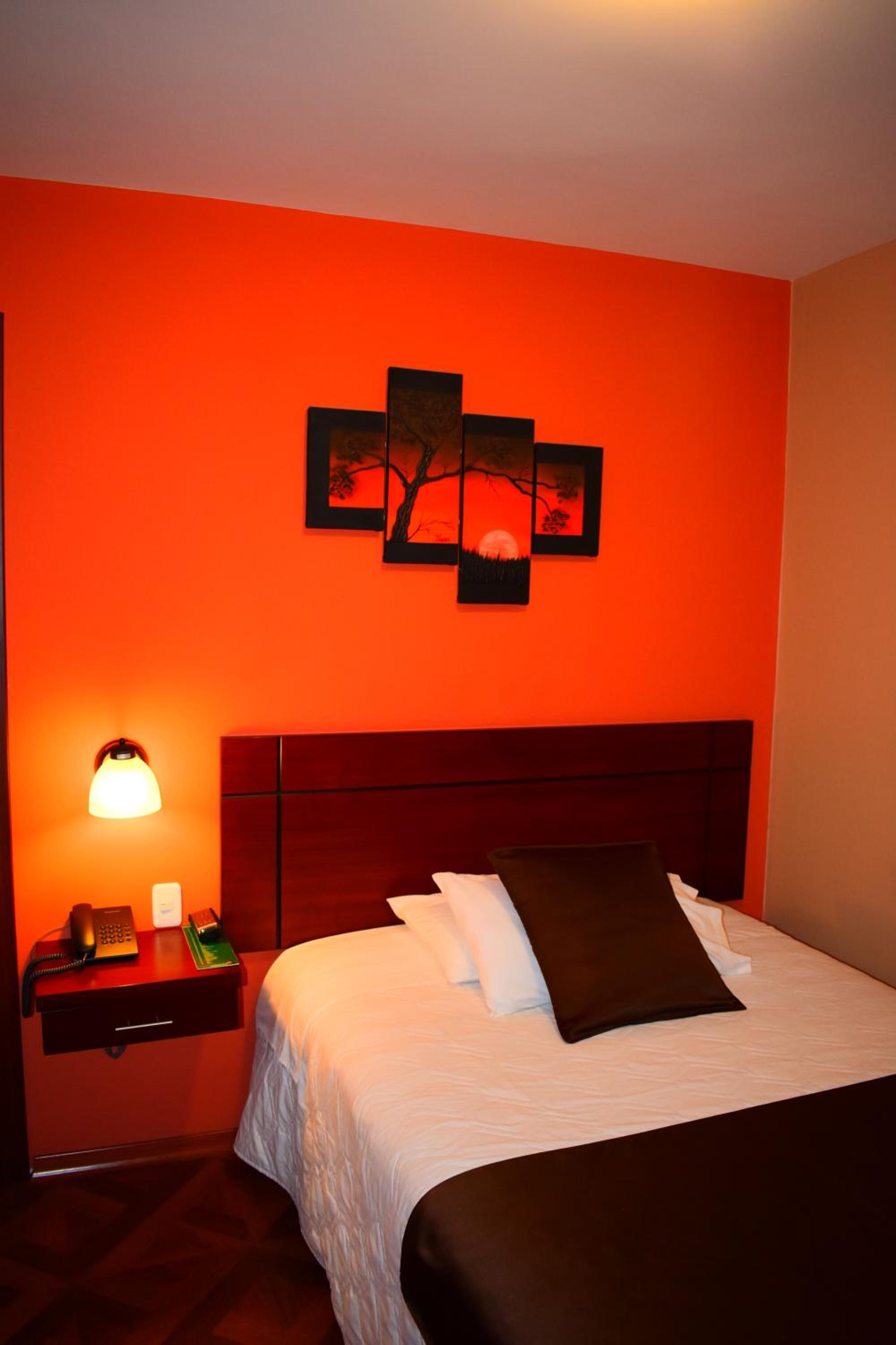 Single Room photo 1